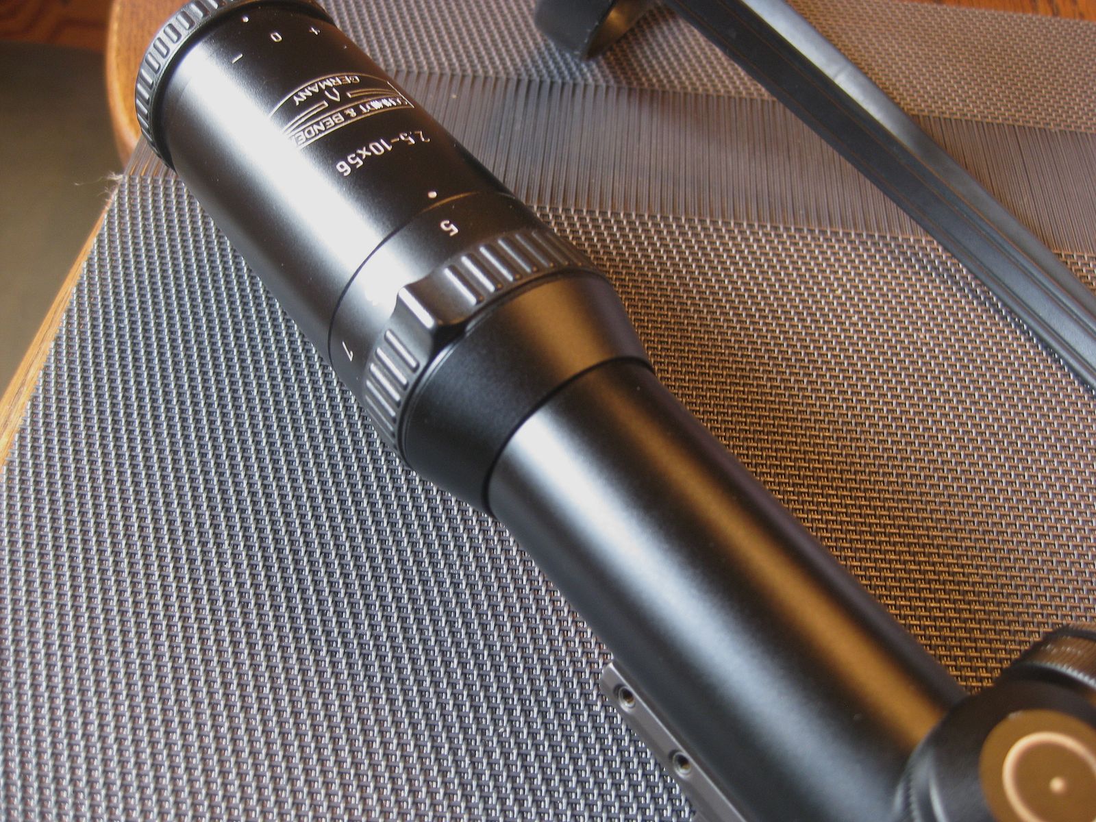 TOP KLASSIEKER! Schmidt&Bender 2,5-10x56 met Verlichte-Draad Kruis-1 evenals Rail en originele Blaser-Zadelmontage! GEEN ZEISS-SWAROVSKI-KAHLES-SAUER-MAUSER-LEICA!