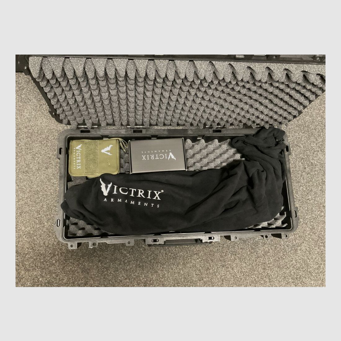 Victrix Gladio Pugio V Gris Foncé 308 Winchester 16 pouces avec silencieux S