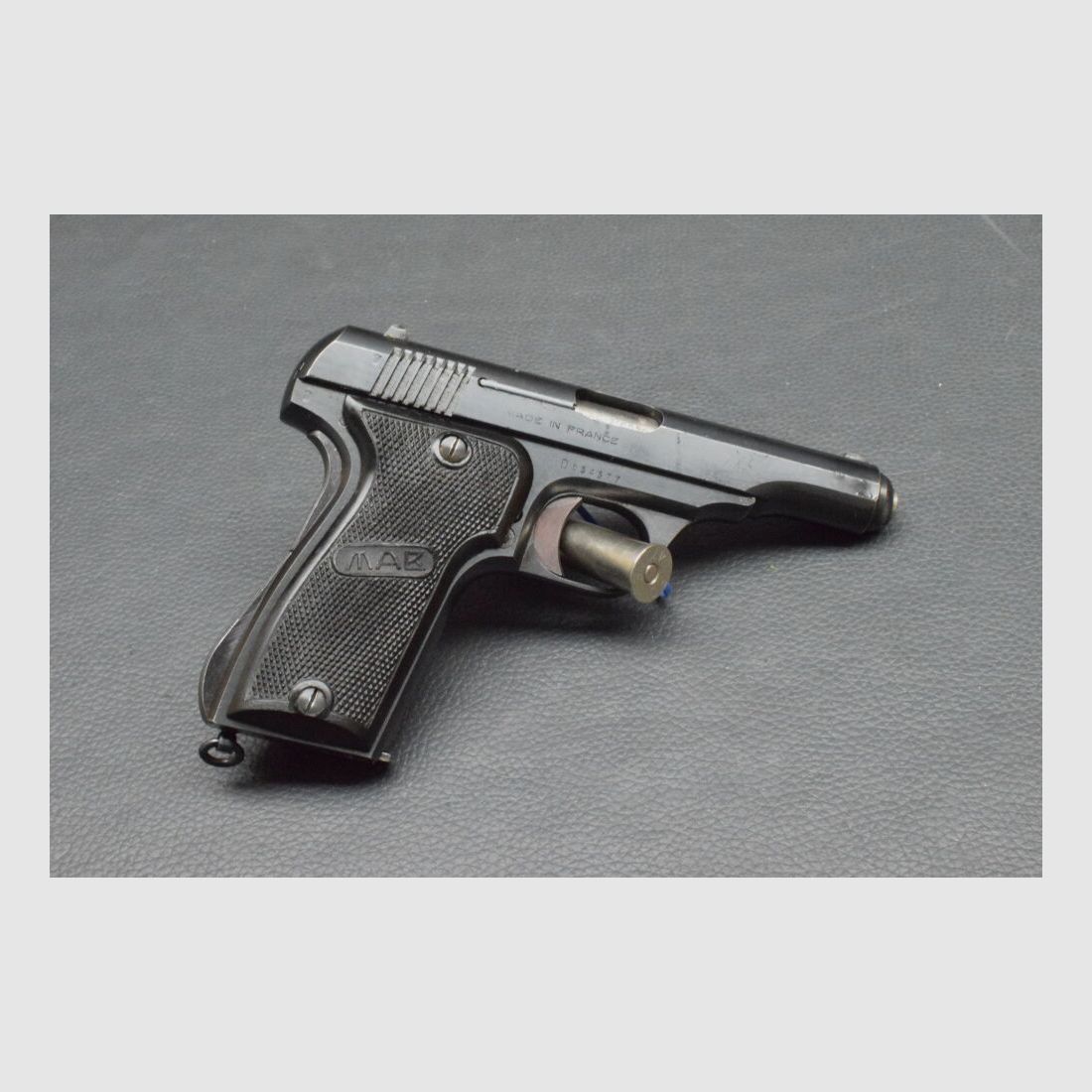 MAB D collector's weapon