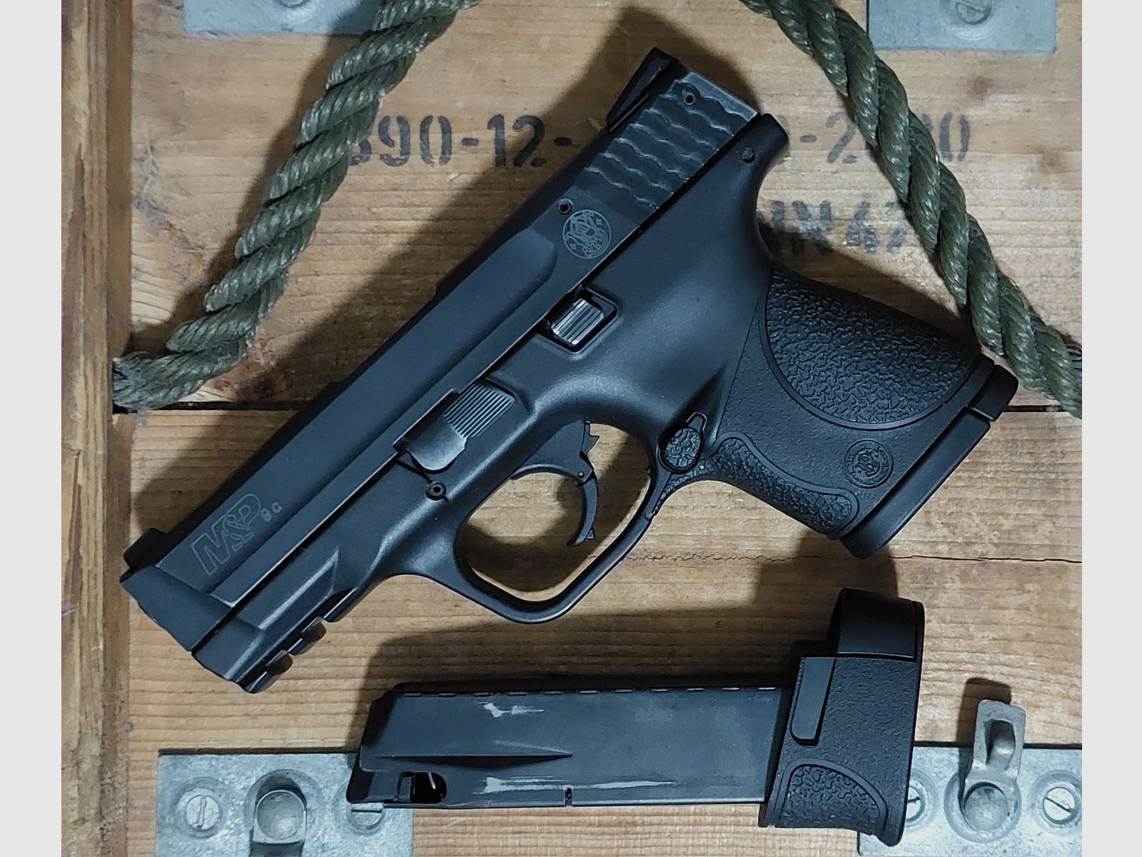 Smith&Wesson M&P9c 9 mm P.A.K (PTB 984) MP 9 MP9 MP9c Schreckschuss keine Walther Glock HW94 Colt