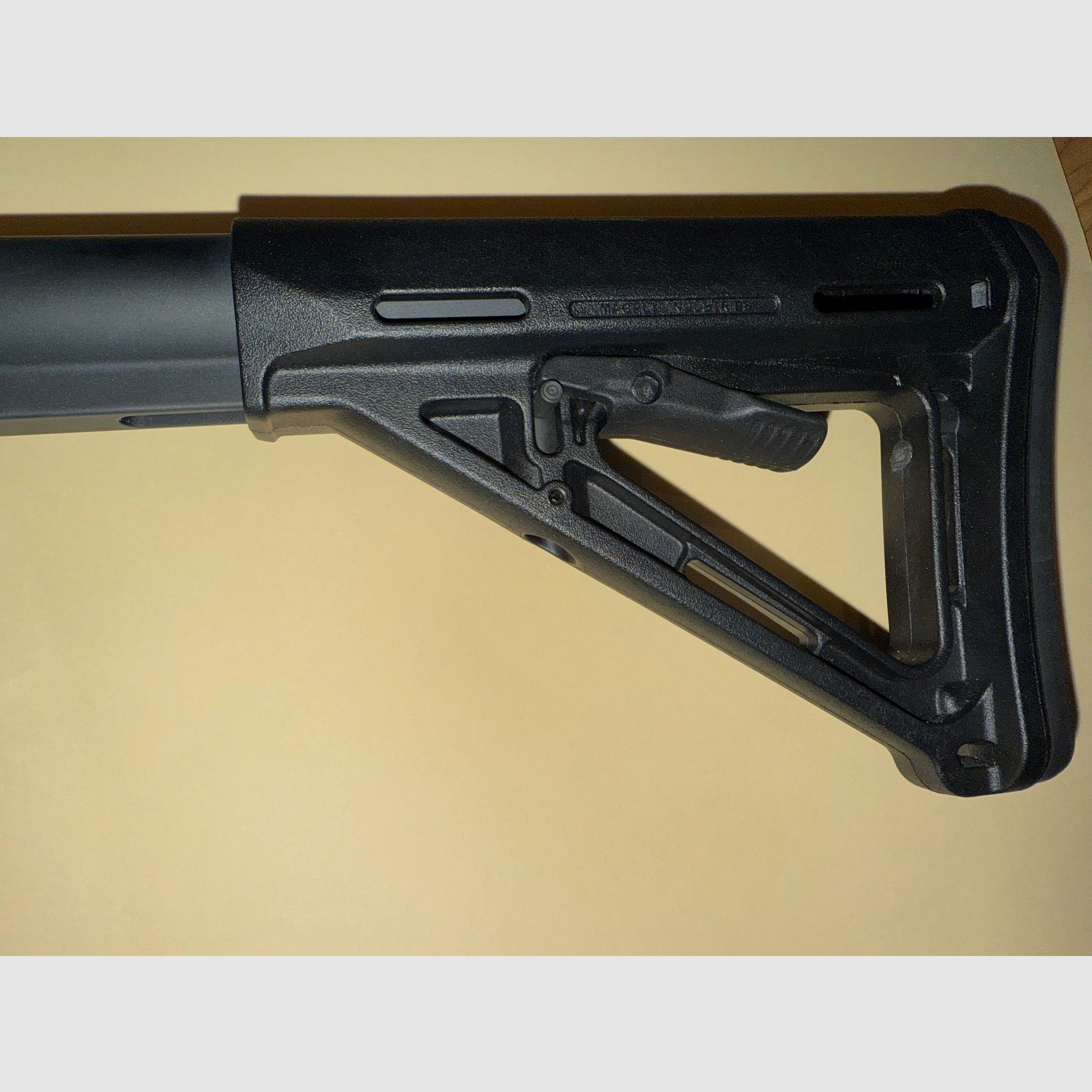 BAVARIAN TACTICAL  BTS-15 AR15 Halbautomat 9mm TOP