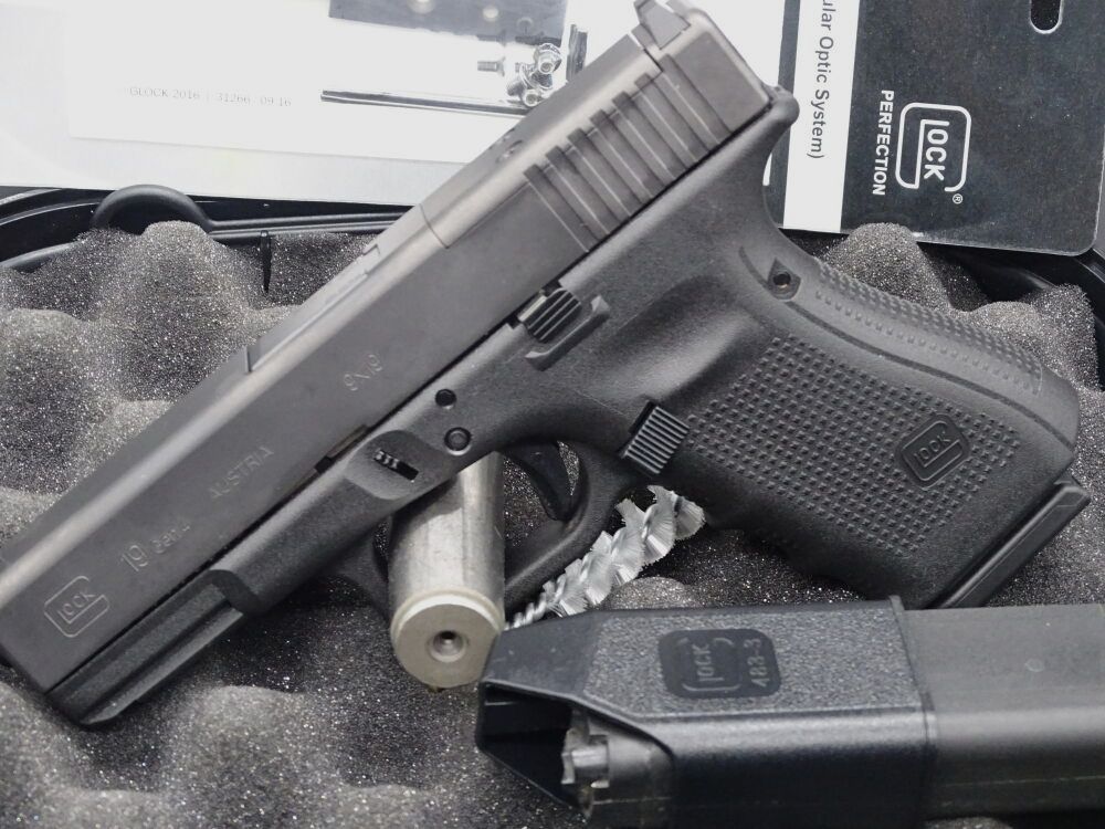 Glock 19 Gen 4 MOS calibro 9mm Luger 19 Gen 4 MOS