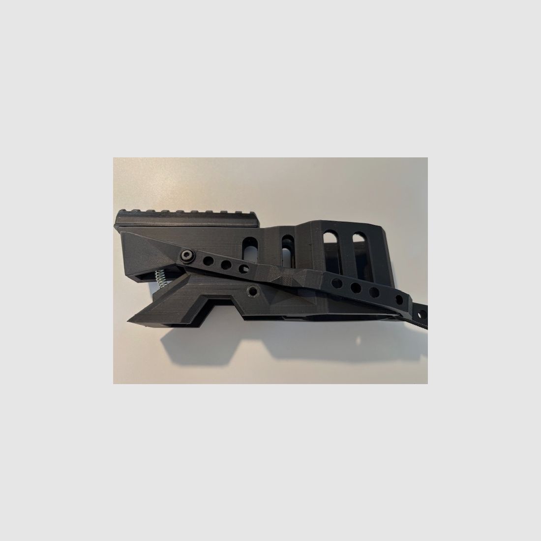 Cobra Adder | UPBOLT Magazin - 8 Schuss