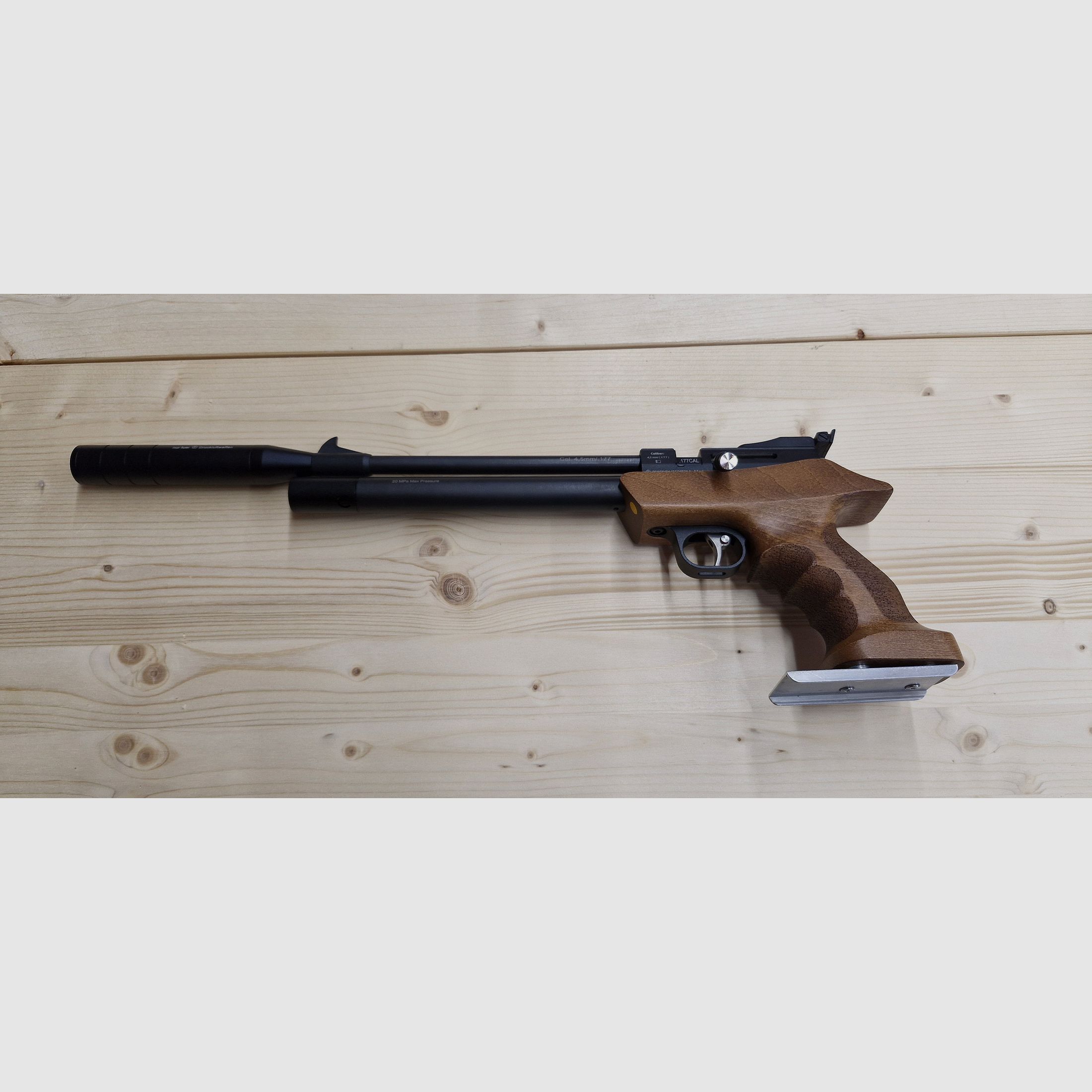 Luftpistole Diana Bandit, Pressluft, Magazin, Schalldämpfer – mit Luftpumpe, Auflage, 4,5mm-Diabolo, Ständer, Zubehör