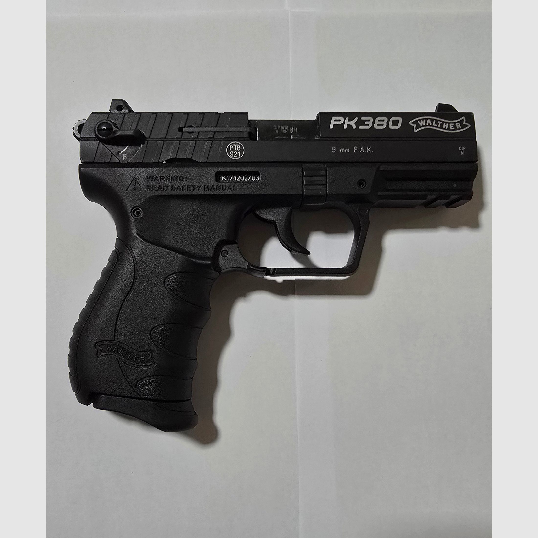 Walther PK 380 9mm PAK Schreckschuss 2 Magazine