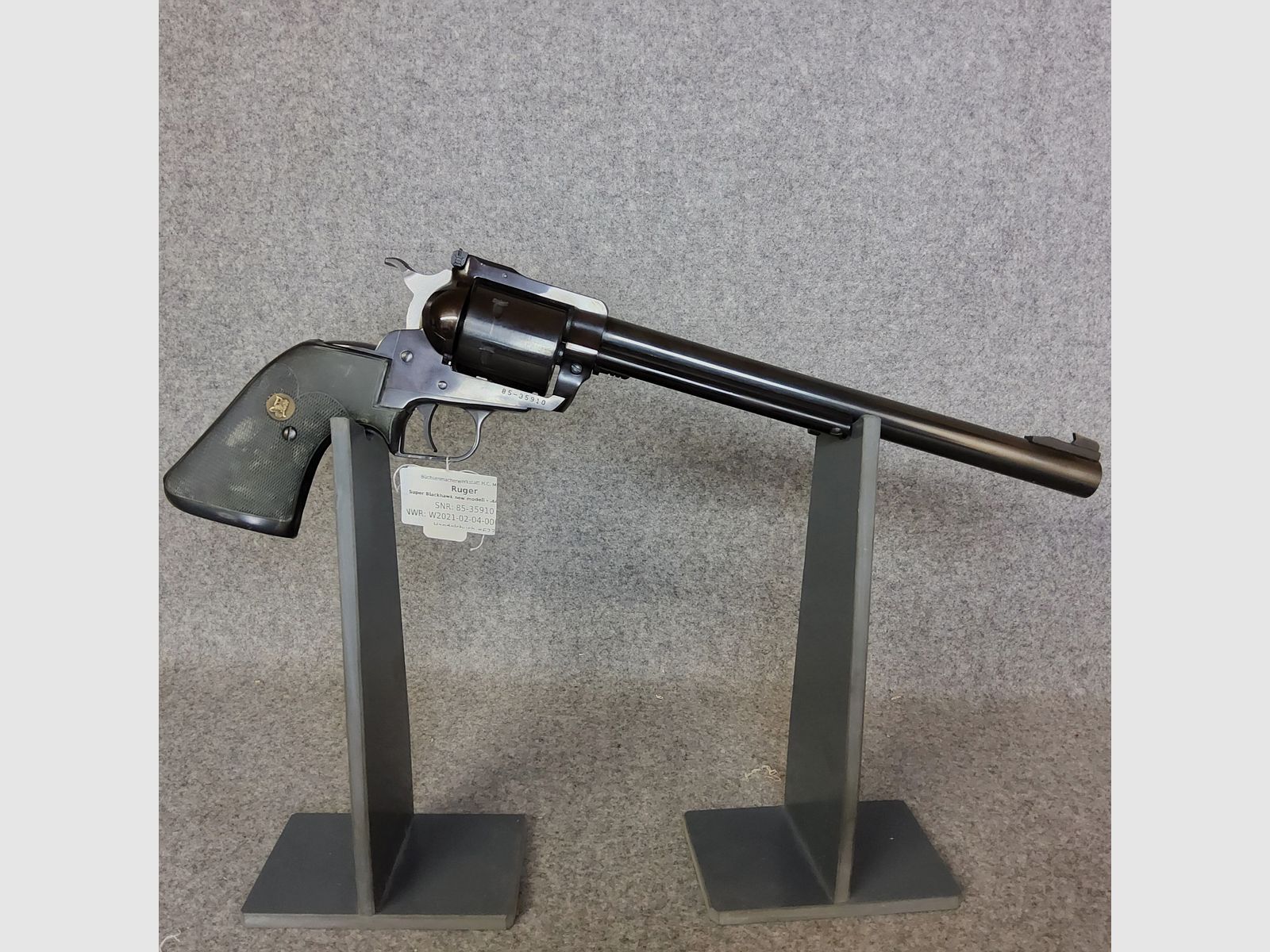 Ruger	 New Model Sup. BlackHawke