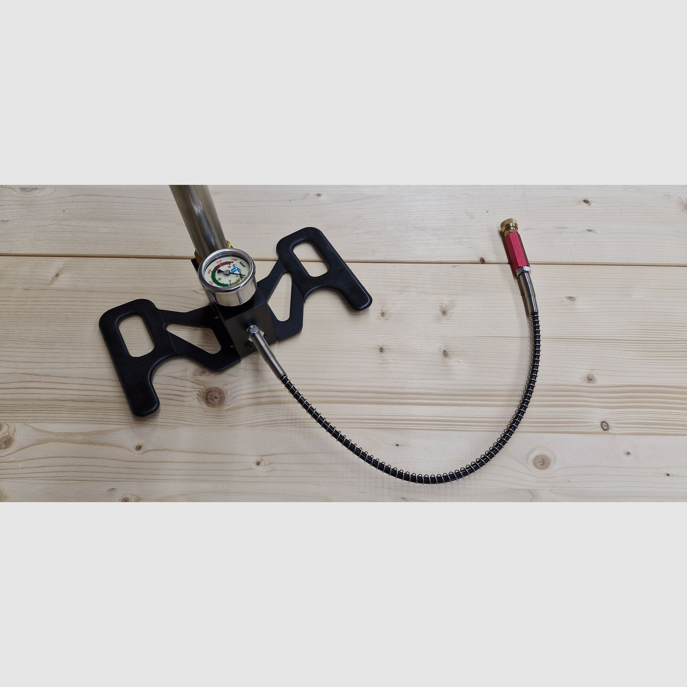 Pistola de aire comprimido Diana Bandit, aire comprimido, cargador, silenciador - con bomba de aire, soporte, diabolo de 4,5 mm, soporte, accesorios