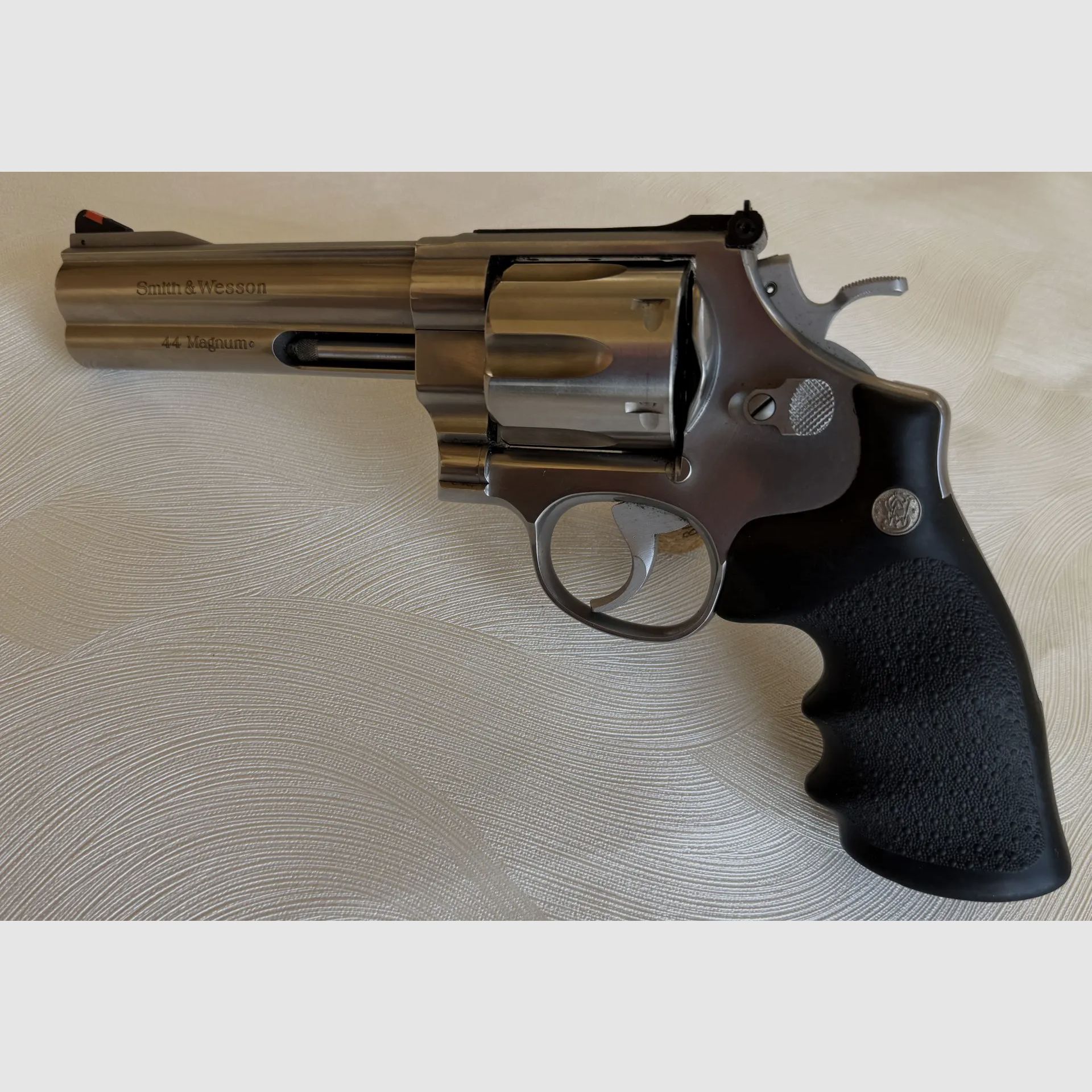 Smith & Wesson 629 Clásico, 5″ – Calibre .44 Magnum