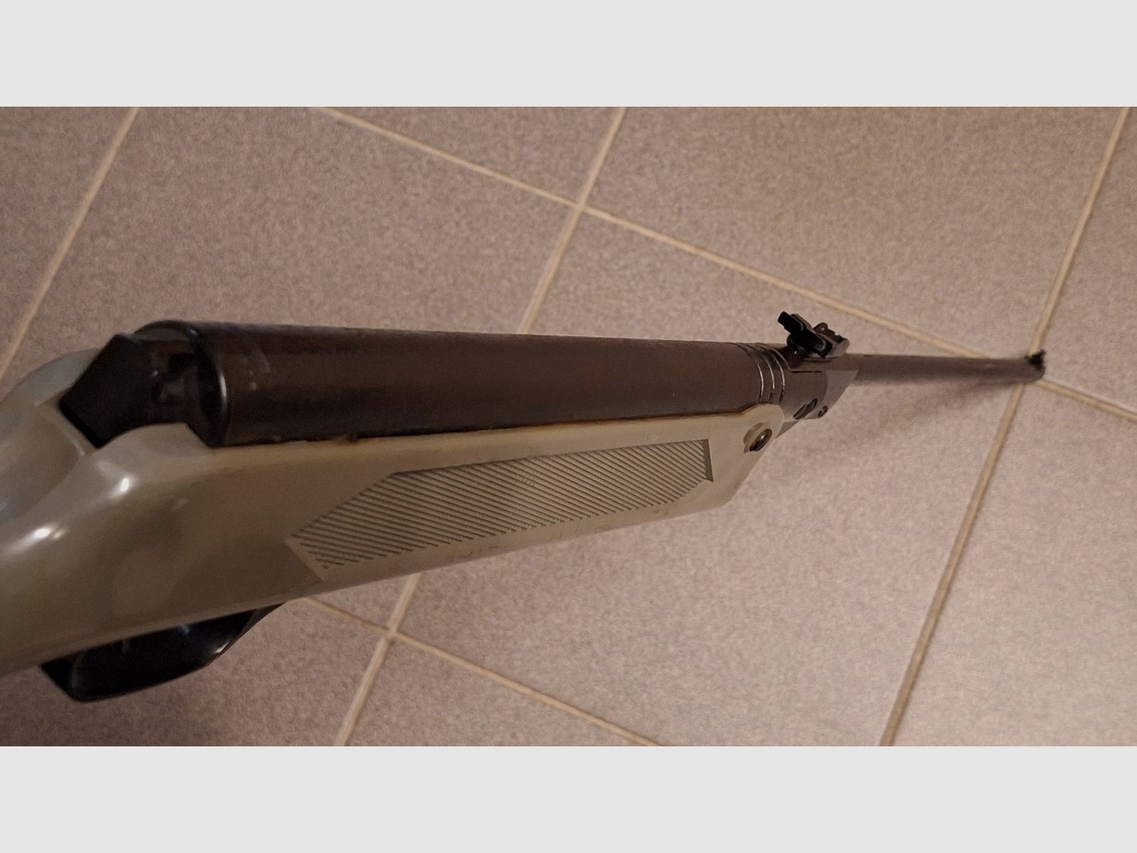 Rifle de aire Modelo 304 Haenel Suhl Original DDR con cañón largo de 49cm!