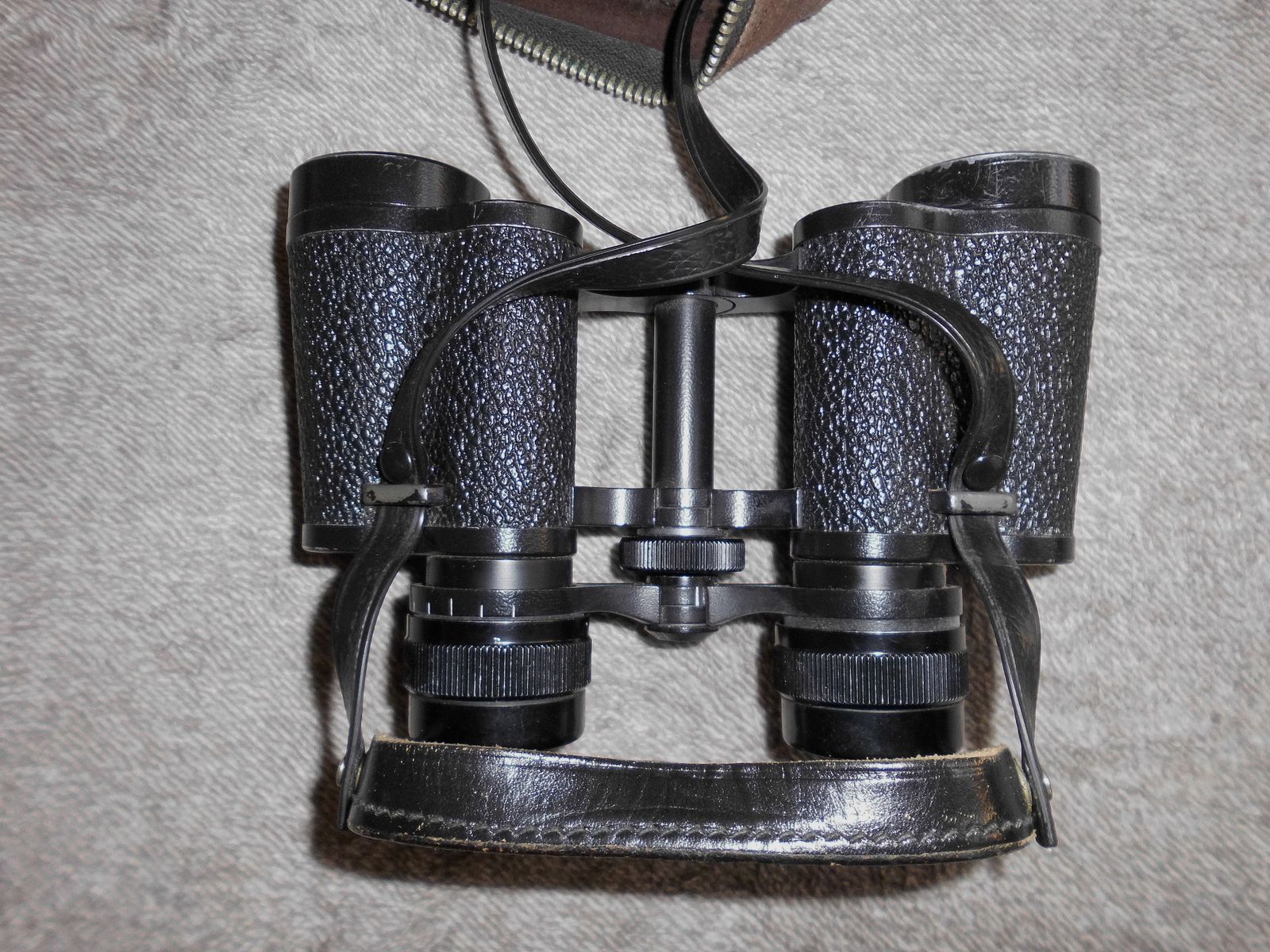 Original Carl Zeiss Jena DELTRINTEM 8x30 Q1 binoculars Made in GDR