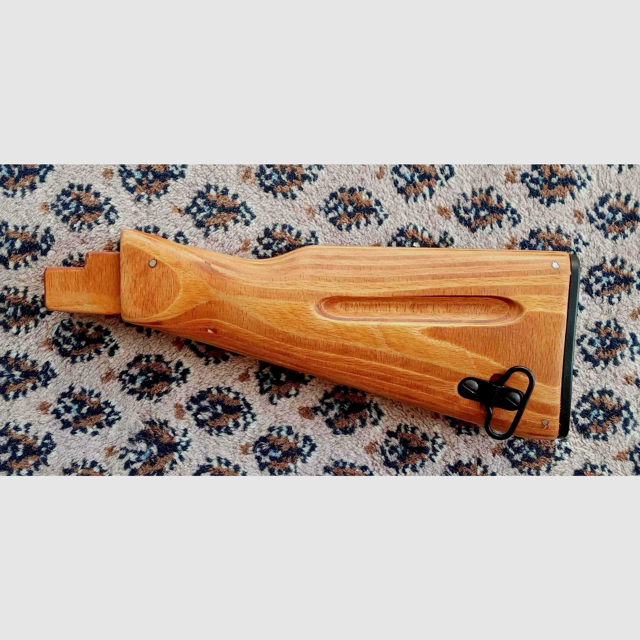Unmontierter AK74 Festschaft von WBP Holz-Laminat inkl. Schrauben  // AK Schaft Holz