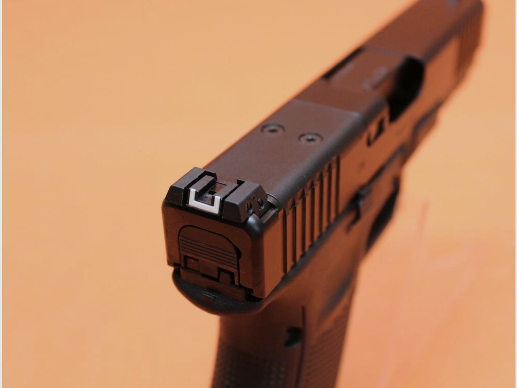 Glock Ha.Pistola .45Auto Glock 21 Gen5 (MOS) FS Cañón 117mm Sistema Óptico Modular para Visor de Punto Rojo