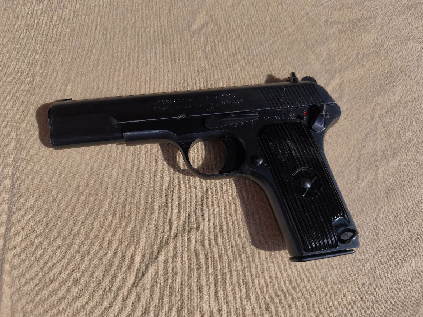 Pistola Norinco calibro 9×19 Luger