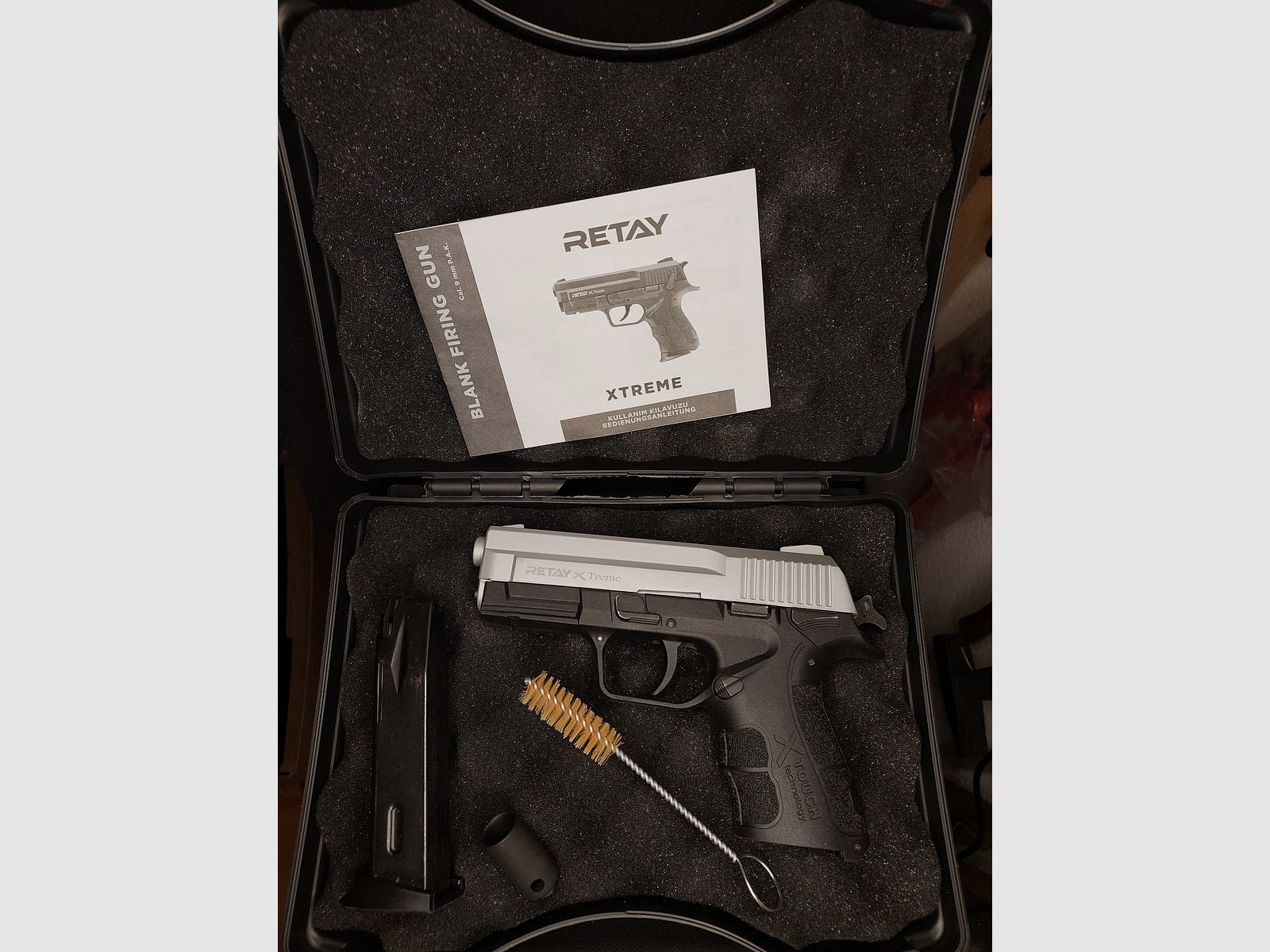 Retay X Treme Schreckschuss Pistole 9mm P.A.K. brüniert (PTB 1042)