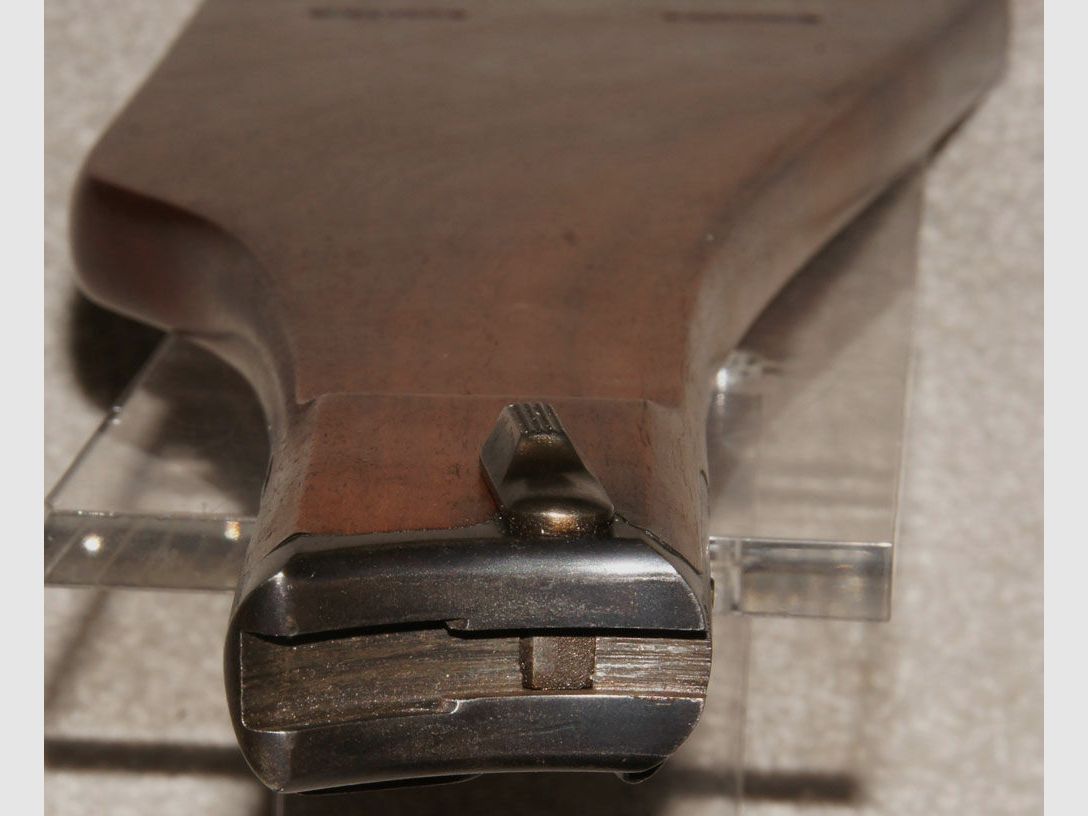 Pannello di supporto per pistola 08