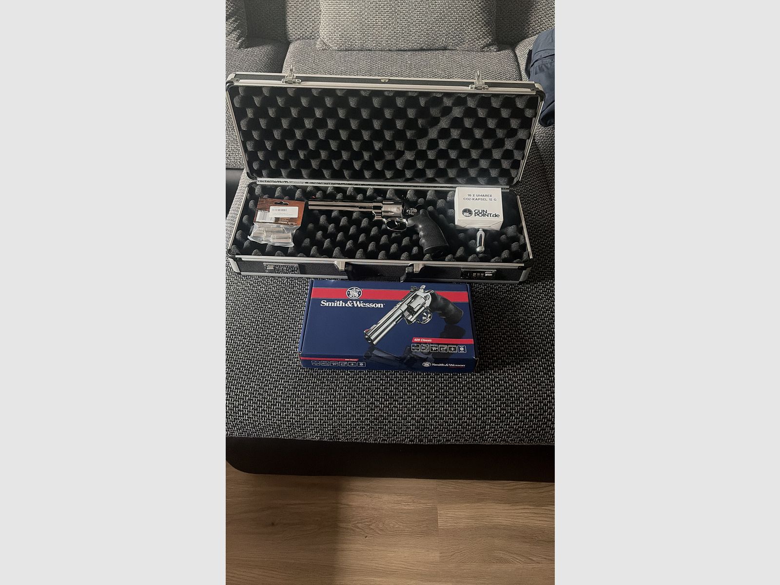 Smith & Wesson 629 Classic CO₂ Rewolwer – Kompletny zestaw w walizce
