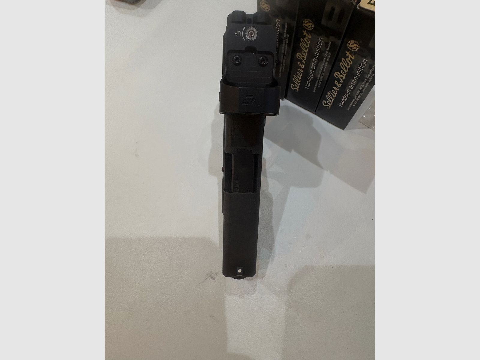 Glock 23 Kaliber 40S&W met 135 schoten munitie Gen 2