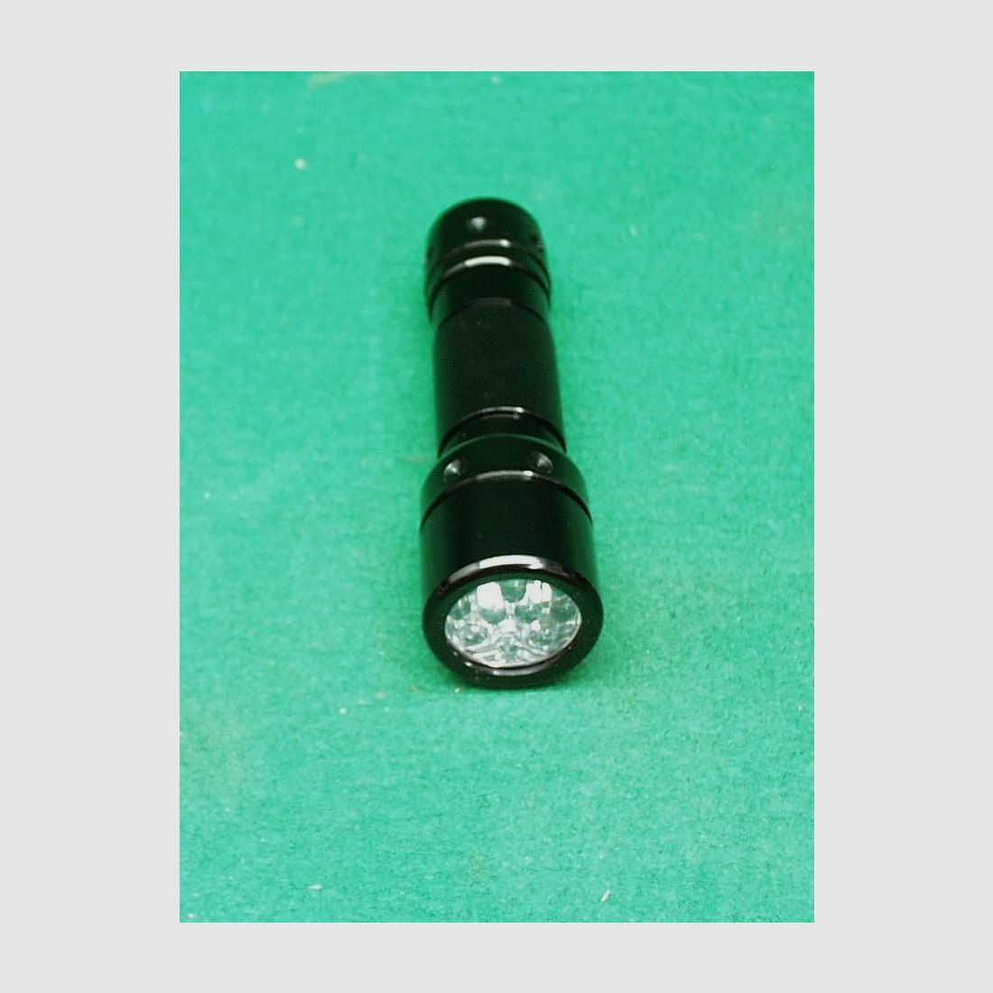 Unbekannt	 Taschenlampe, Bild 2 von 3