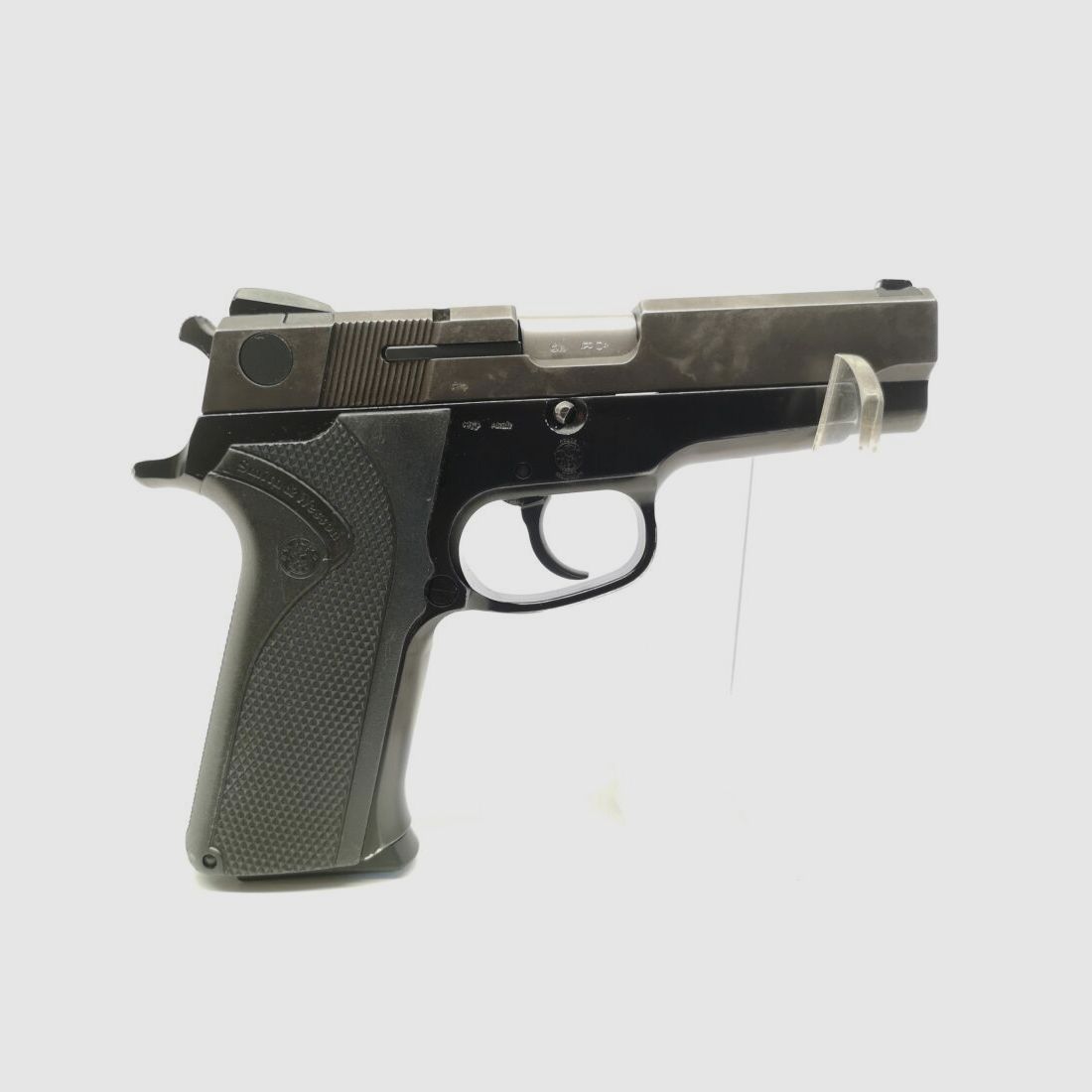 Smith & Wesson 910