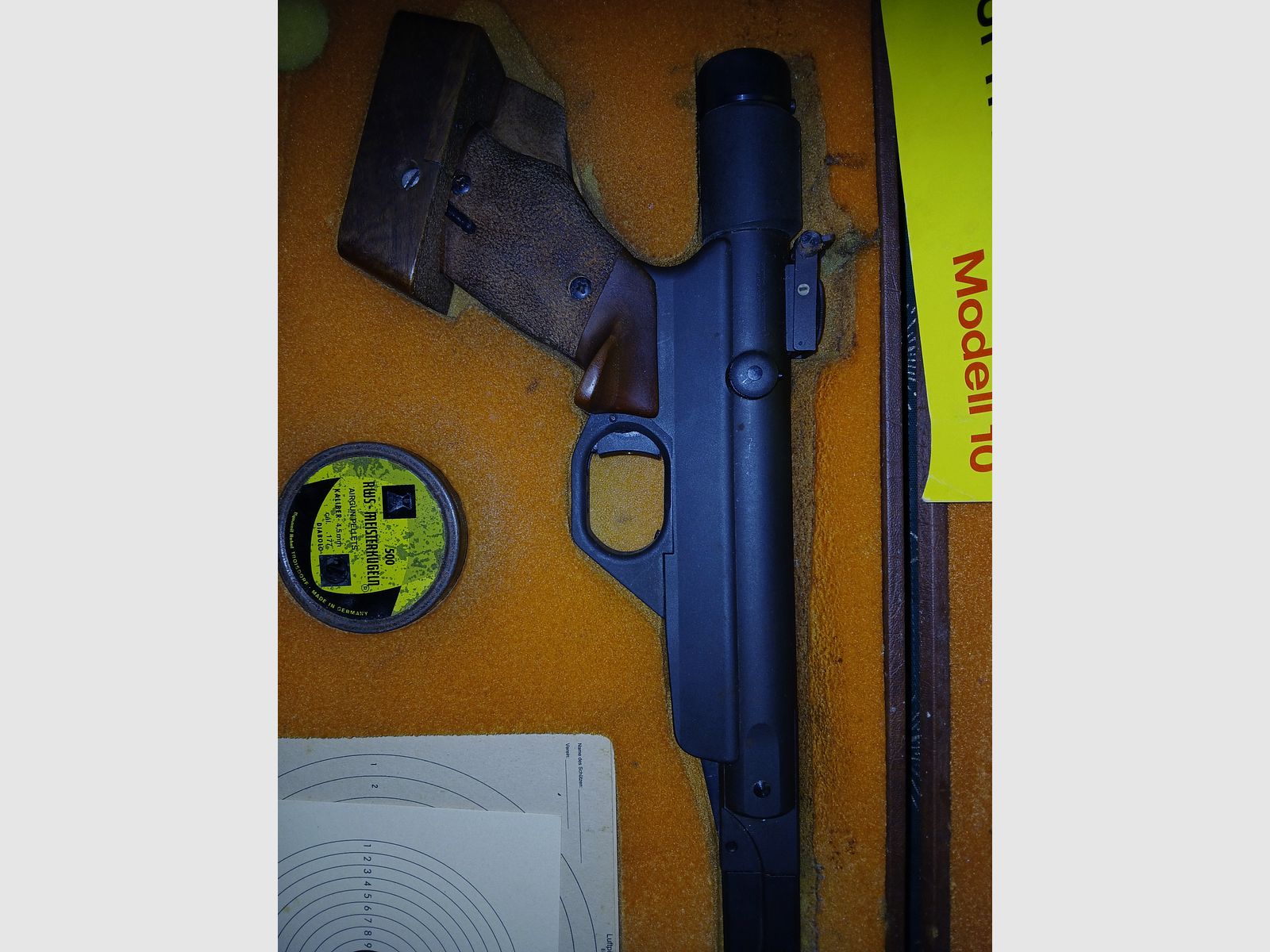 Diana air pistol model 10 in original case