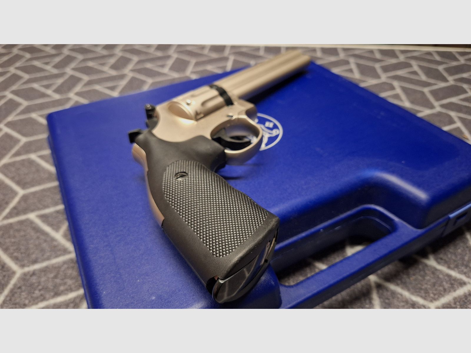 Revolver Smith & Wesson 686 - 6 Zoll Nickel 4,5 mm Diabolo