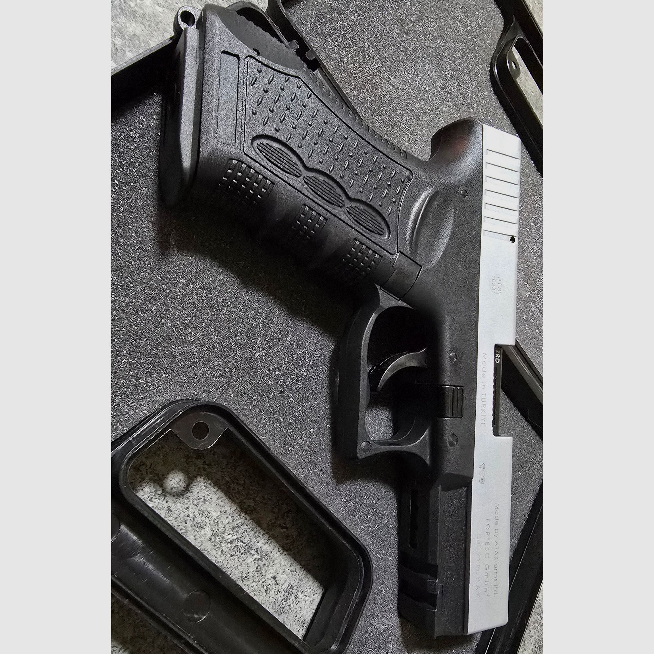 Zoraki 917 ancien PTB 1023 pistolet d'alarme 9mm PAK Silvester