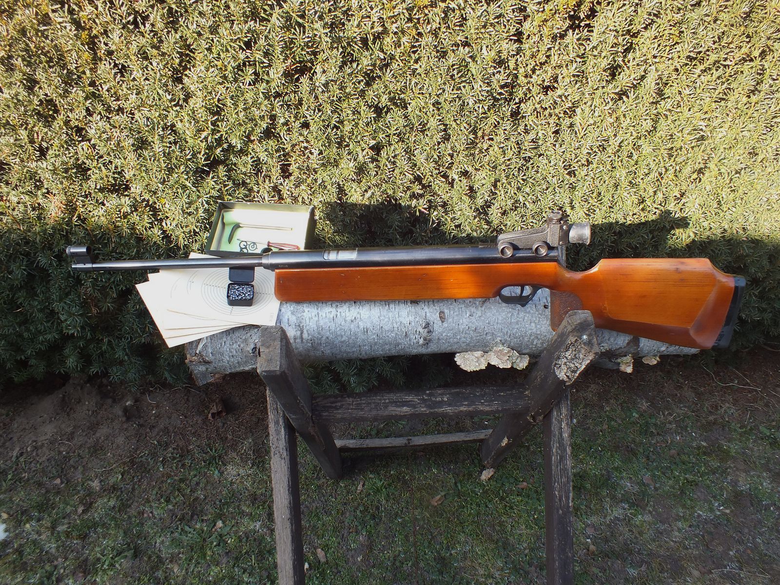 DDR-Luftdruckgewehr Haenel 312, Seitenspanner