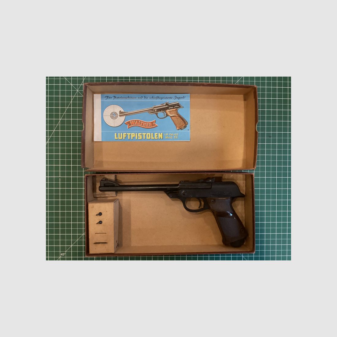 Luftpistole Walther LP Mod. 53 im Cal. 4,5 bekannt aus James Bond Seriennummer 048871 - Lupi