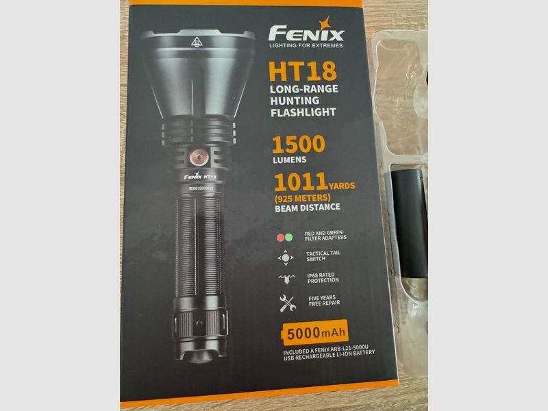 Jagd Taschenlampe Fenix HT 18