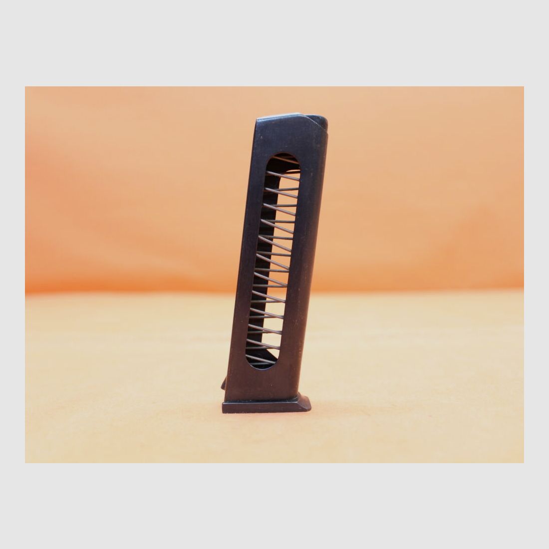 DDR SURPLUS Makarov PM: Magazin 8-Schuss 9mmMakarov DDR/ NVA Stahl brüniert (SURPLUS)