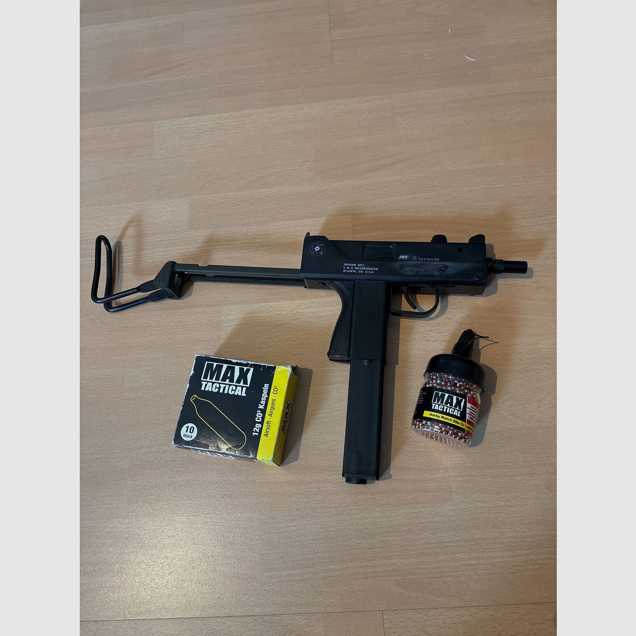 ASG / KWC Ingram M11 CO₂ NBB Luftpistole 4,5 mm BB – inkl. Zubehör