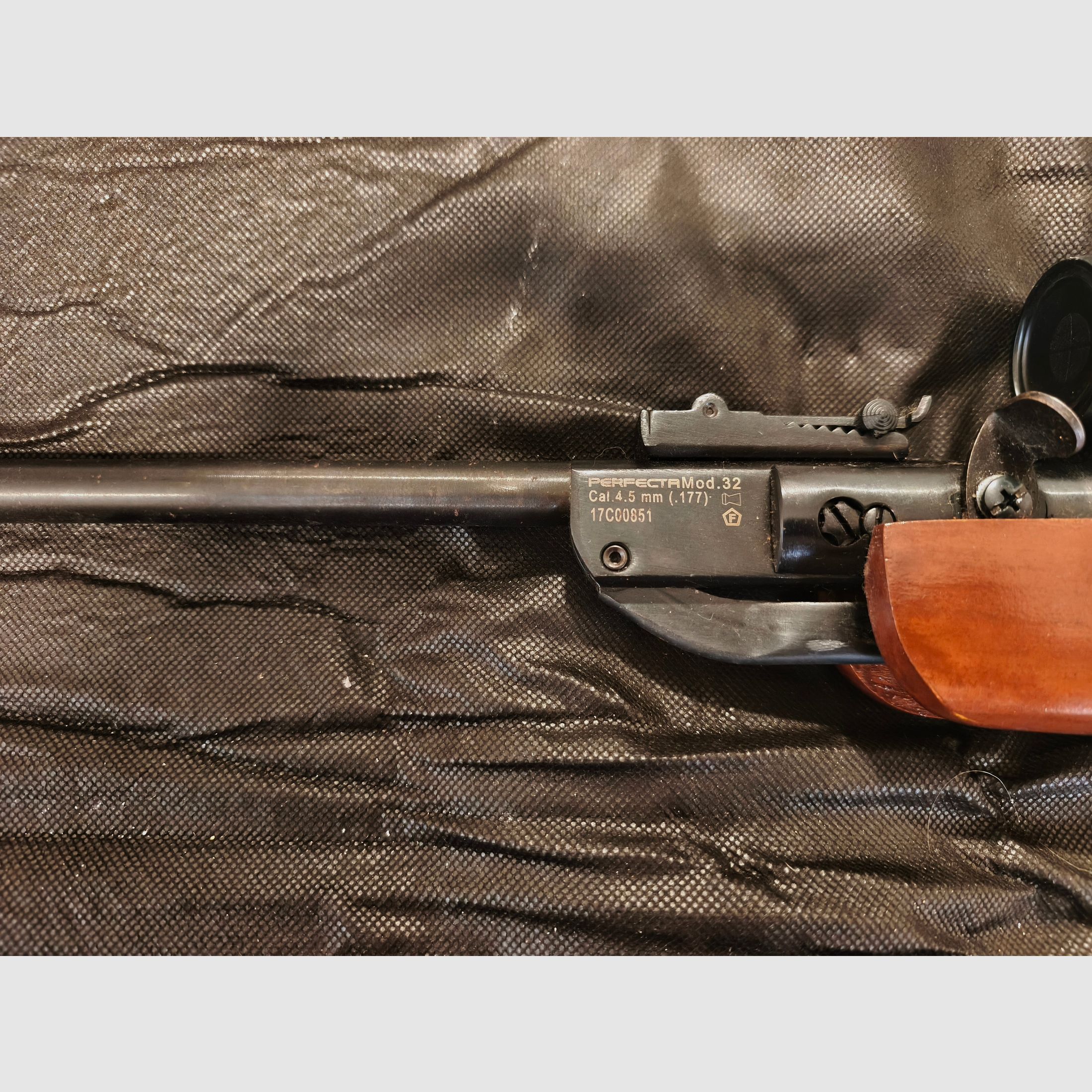 Carabine à air calibre 4,5mm avec accessoires et sac