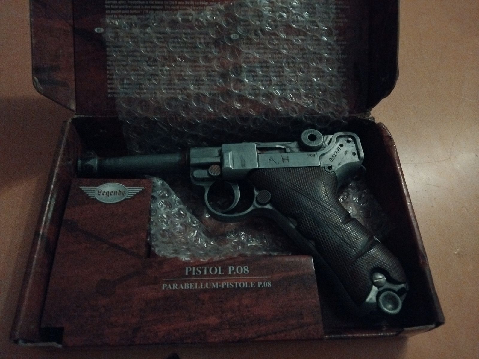 Umarex P08 ( CO2,  4.5mm, Non Blowback)