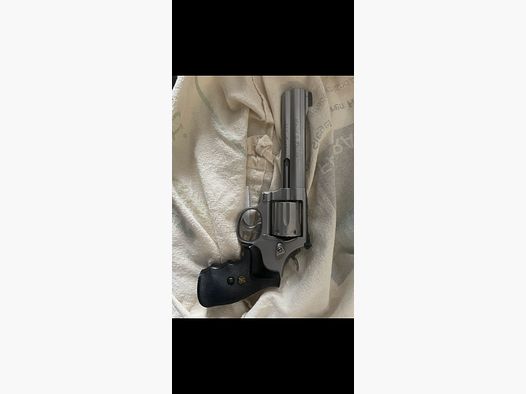 Smith & Wesson 686
