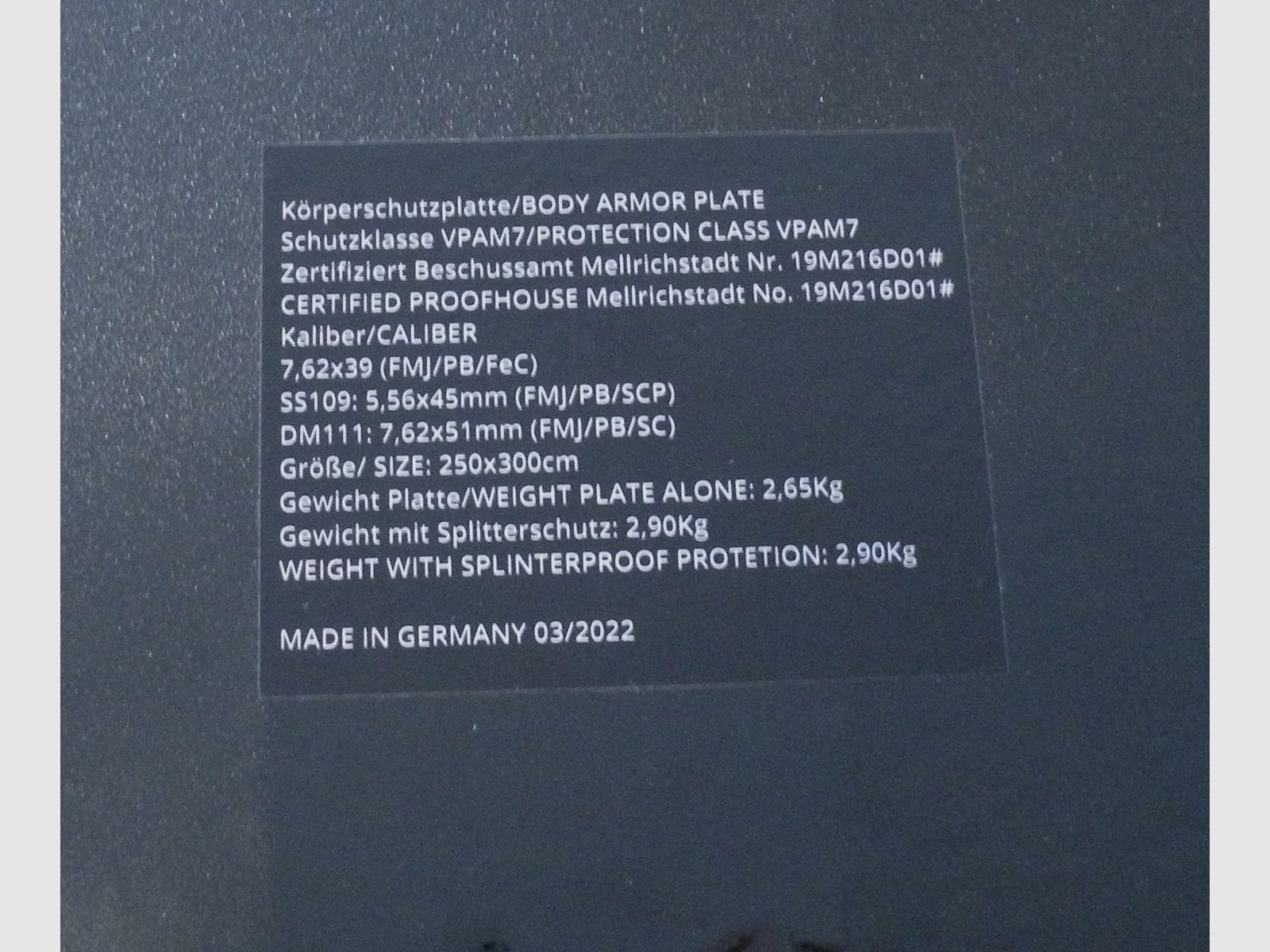 Plattenträger mit 2 Stand Alone Stahlplatten Schutzklasse  VPAM 7 (.308 Win.),  nur 8 KG