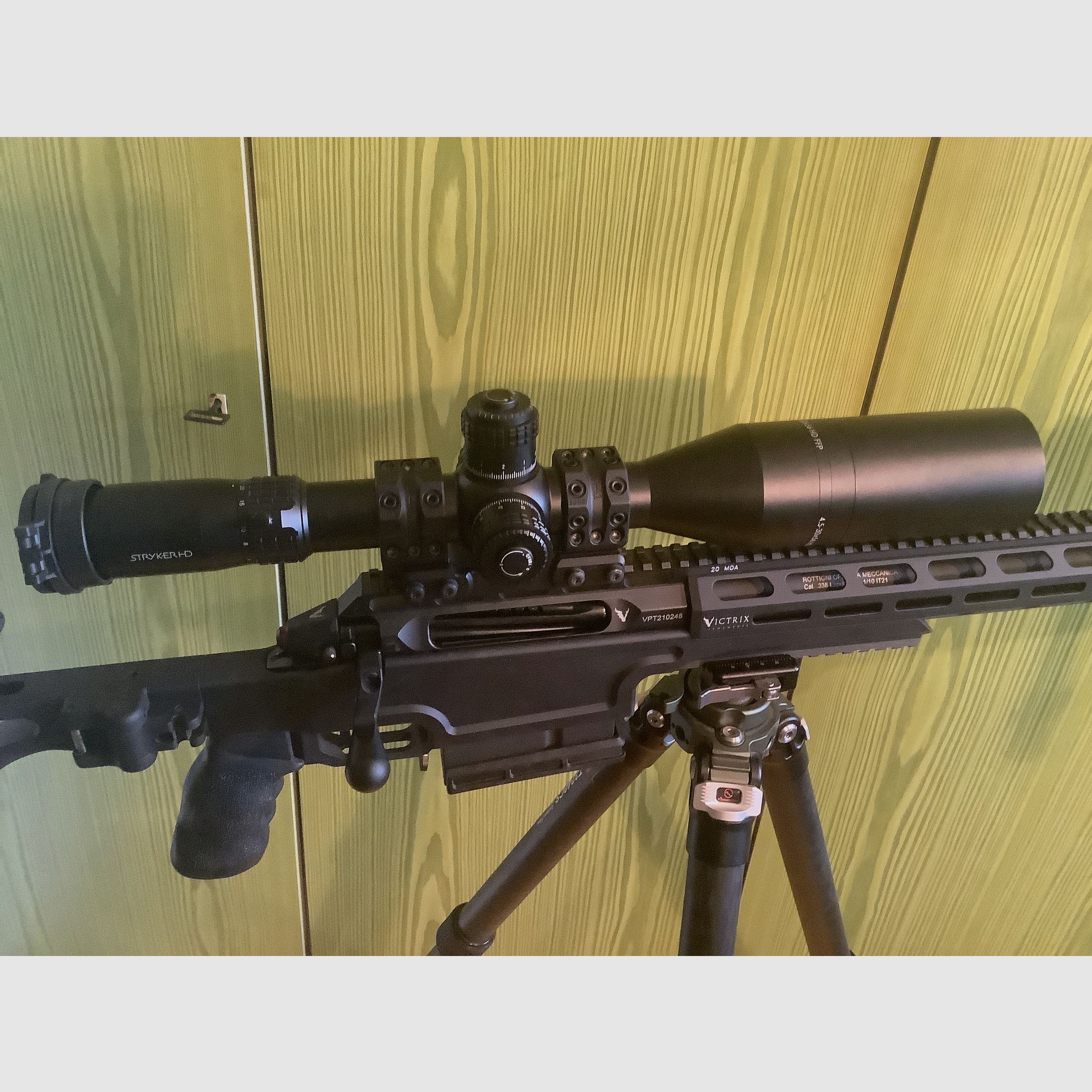 Zielfernrohr Delta Optical Stryker HD 4,5-30x56 LRD-1P Mil + SPUHR SP-4602 + Tenebraex Cover