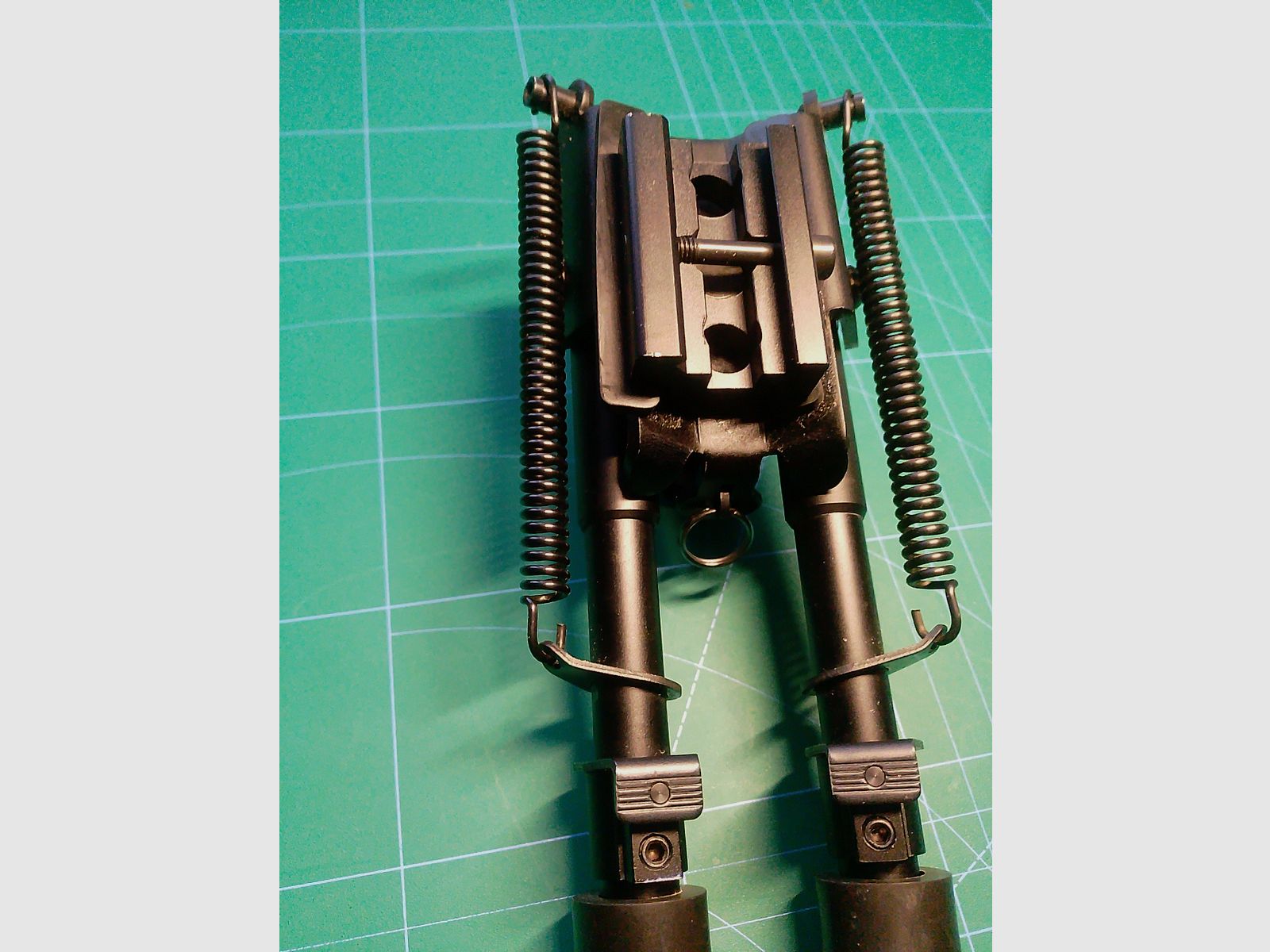 Zweibein 22 mm Metall Airmagnum PCP Gewehr mit Federn höhenverstellbar Gummi an den Füßen