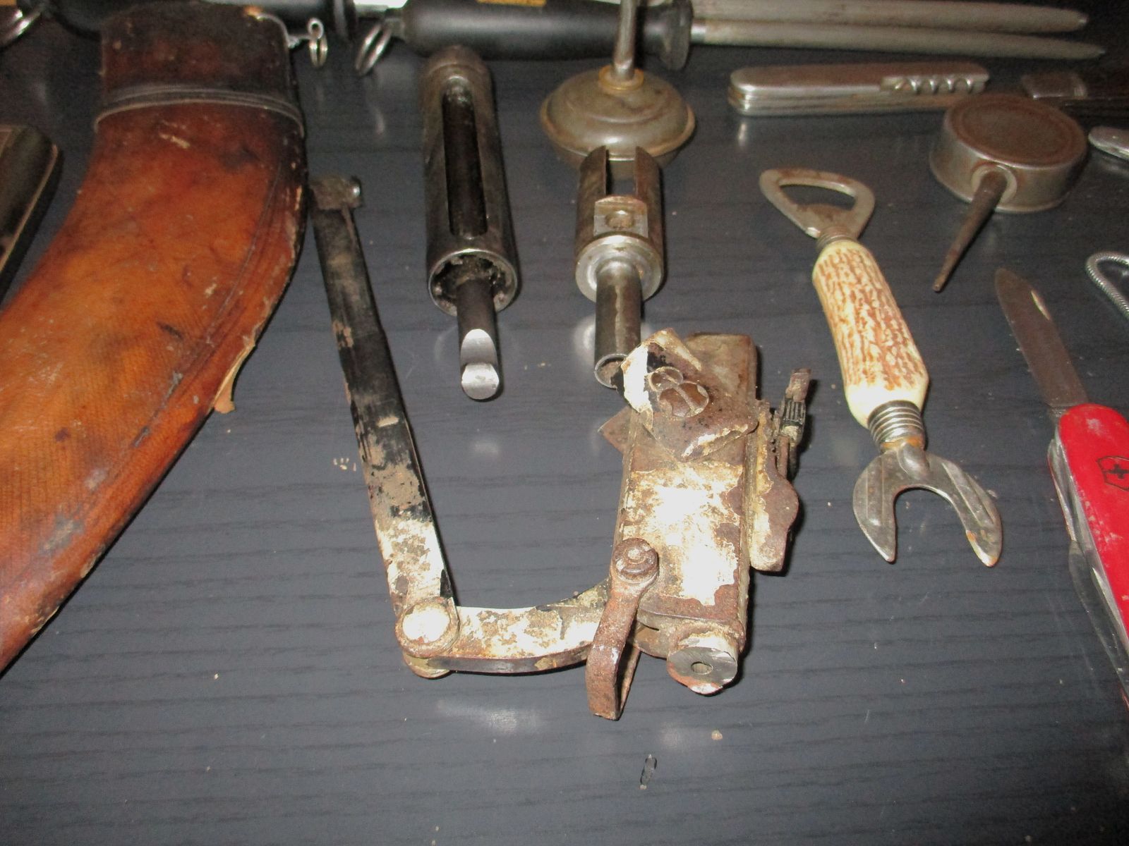 Haenel Suhl DDR Model 303 spare parts, pocket knife, Solingen whetstone, spade.....