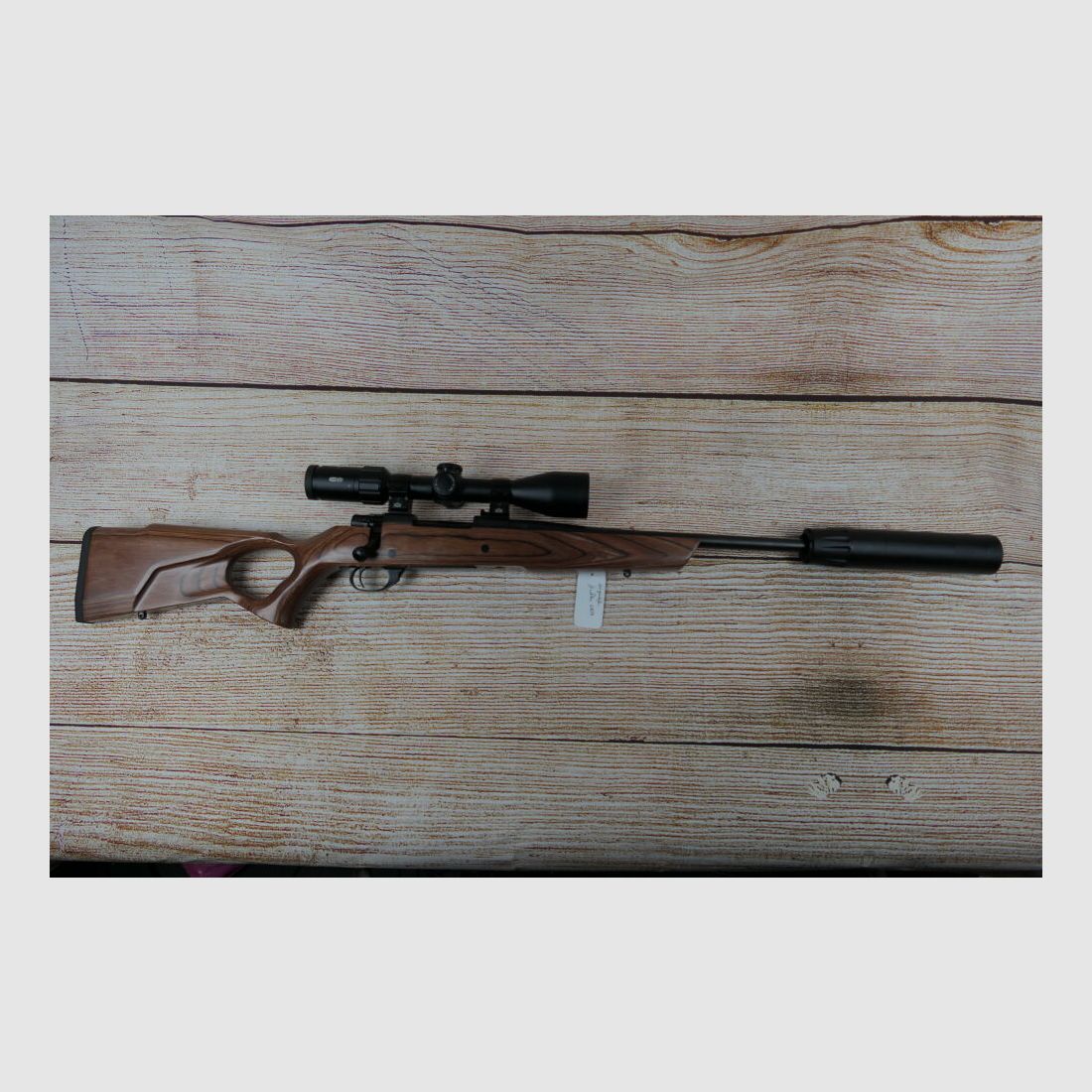 Howa 1500 Komplettpaket mit Zielfernrohr Meopta und Schalldämpfer A-Tec