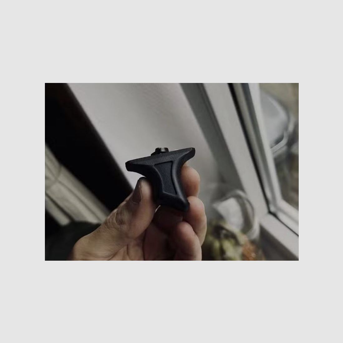 SLATE BLACK INDUSTRIES SLATE STOP M-LOK BLACK AR15 Grip Foregrip