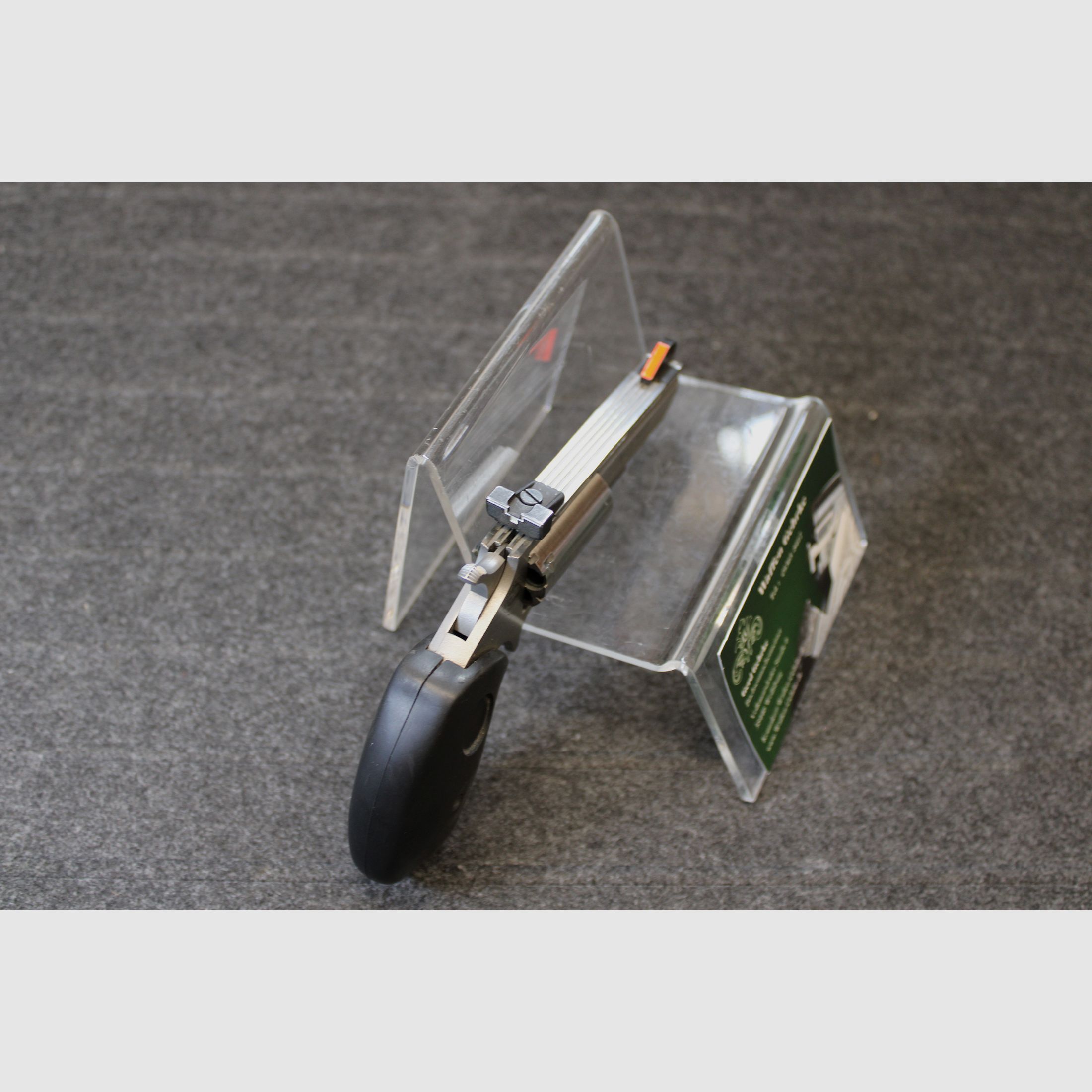 Revolver Black Widow della North American Arms