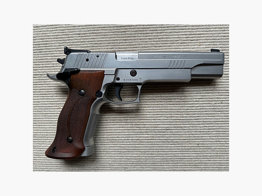 SIG Sauer P226 S (X-Six), 9 mm Luger, inkl. Munition