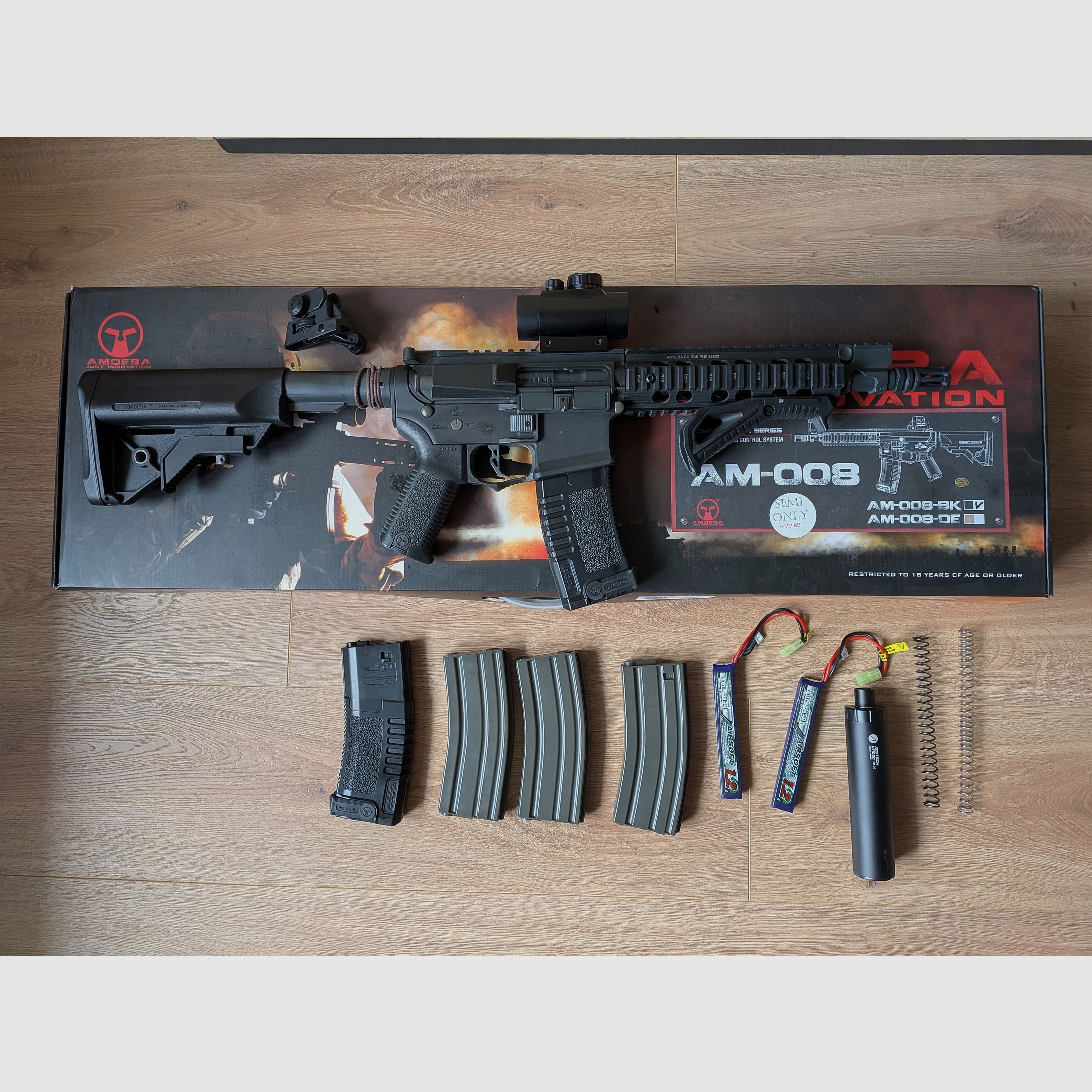 Ares Amoeba 008 con accessori