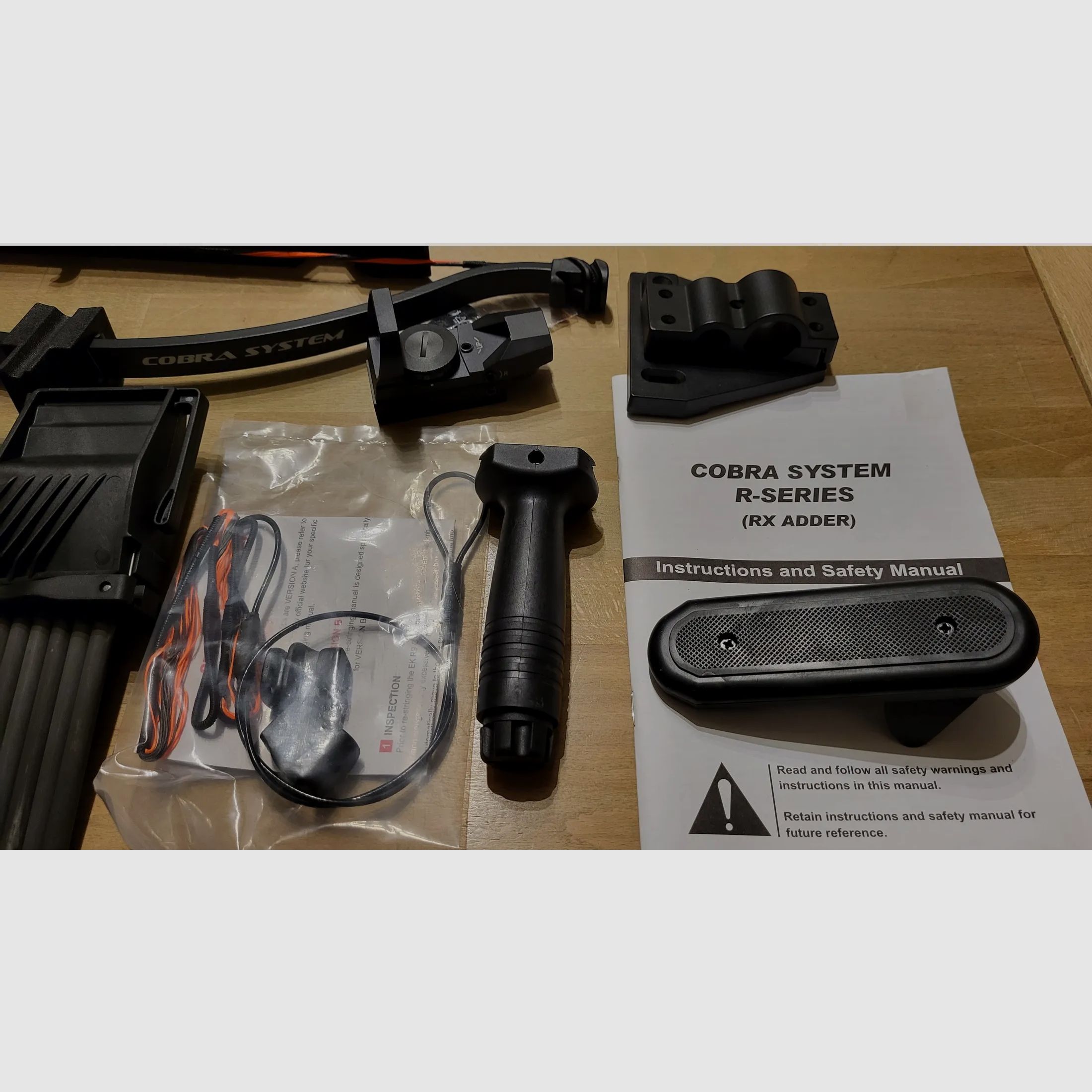 EK Archery Armbrust Cobra Adder Set, viel Zubehör