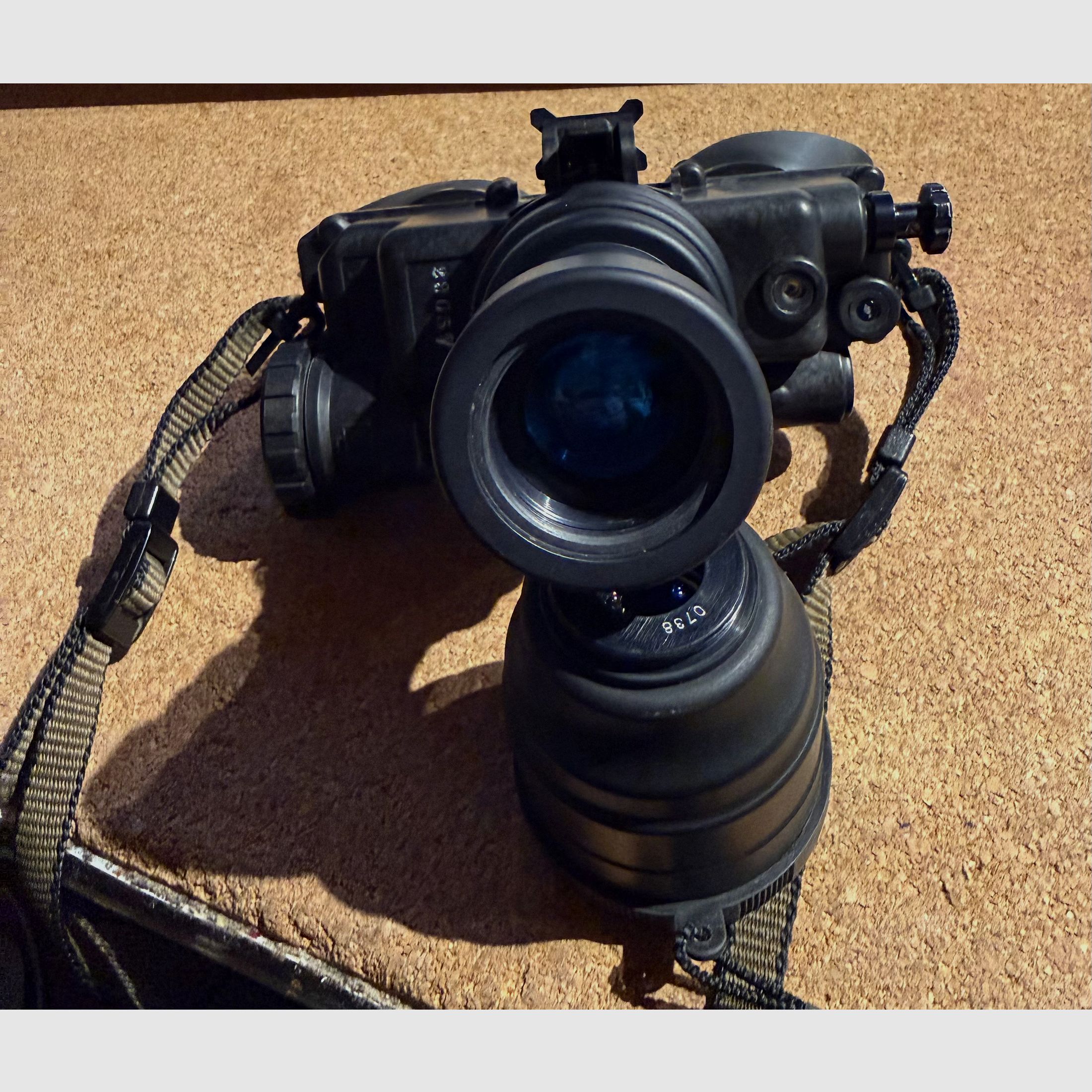 Oryginalne amerykańskie gogle noktowizyjne AN / PVS-7B