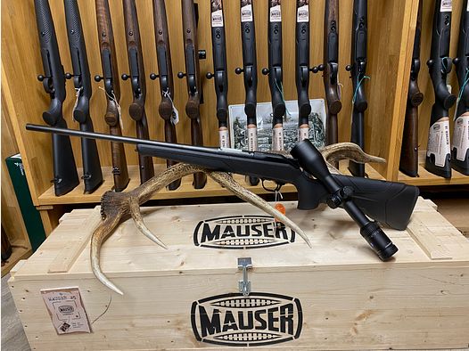Blaser R8 Professional 2.0, mit Zeiss Conquest V6 2,5-15x56 M, mit Schiene