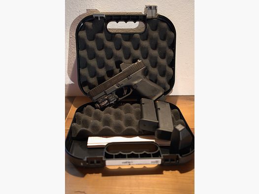 Glock 19 Gen 5 MOS inkl. Holosun SCS-MOS und Streamlight TLR-8 und Glock Performance Trigger