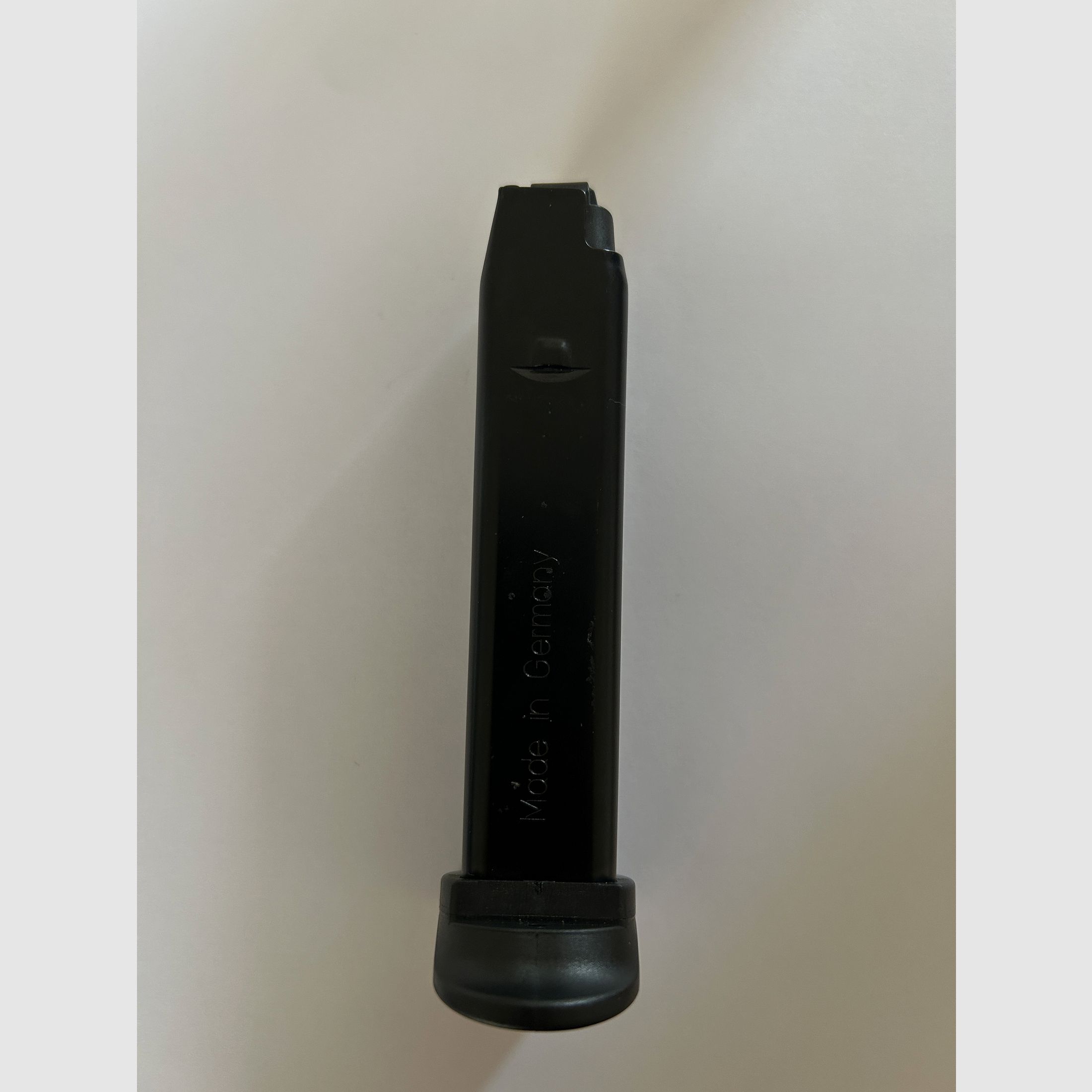 Heckler und Koch Magazin für USP Compact, P10, P2000, P2000 SK · Kal. 9 mm · 13-Schuss, mit verlängertem Boden, neuwertig
