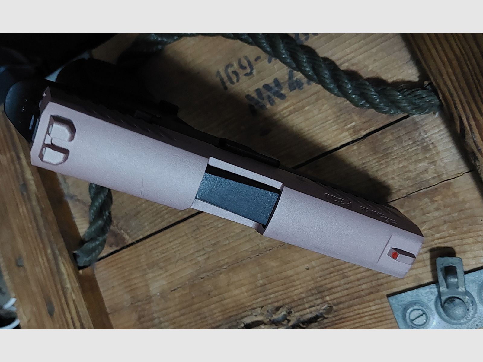 SigSauer P320 "Rosegold" 9 mm P.A.K (PTB 1038) Roségold keine Glock Walther Heckler RG