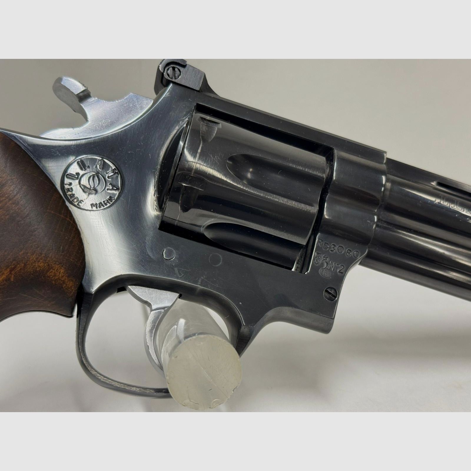 Llama Mod. Super Commanche